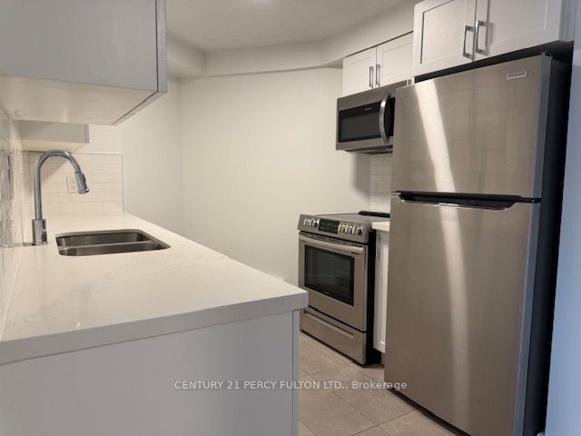1155 Goodfellow Road 701, Peterborough, ON K9J 7X1 photo 5