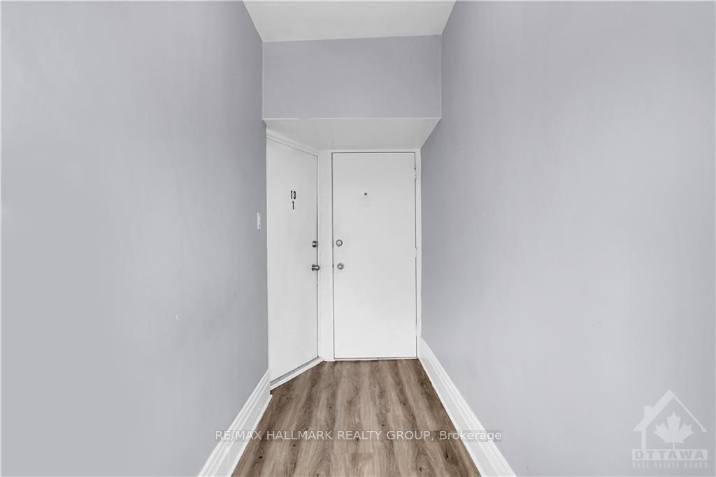 13 Marier Avenue 2, Vanier and Kingsview Park, ON K1L 5S6 photo 4
