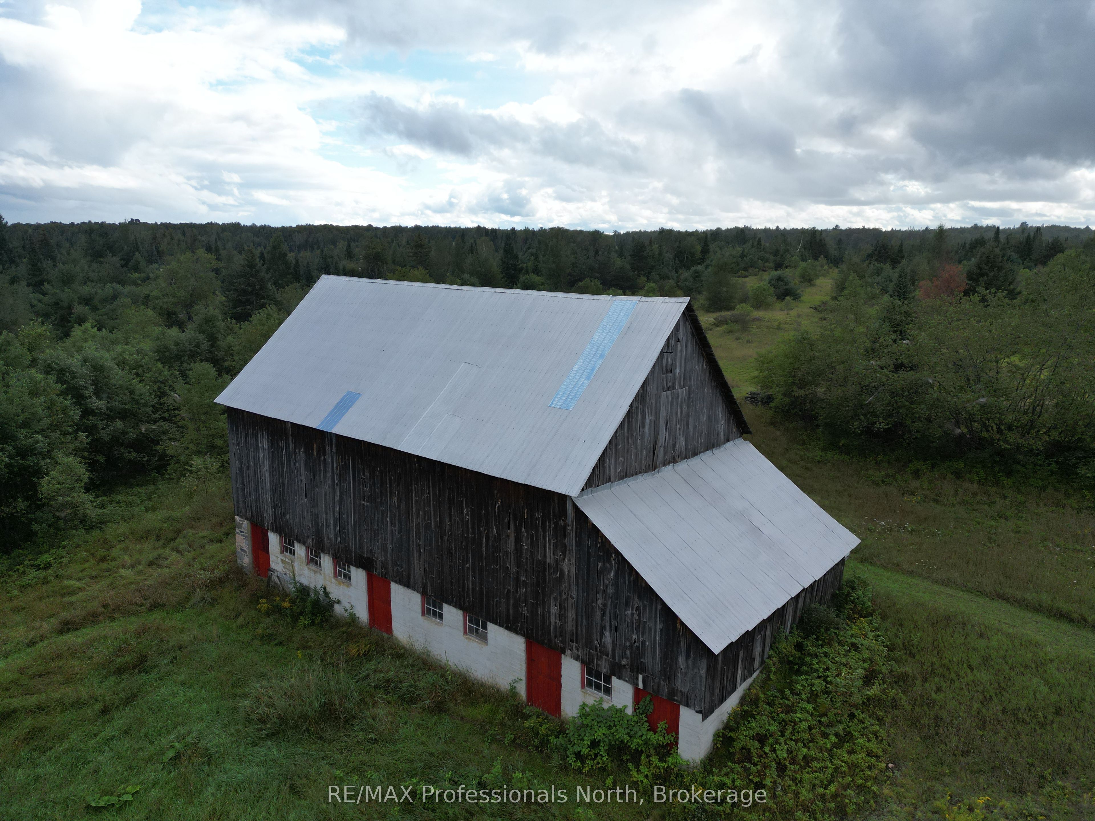 1418 Sedgwick Road, Minden Hills, ON K0M 2K0 photo 3