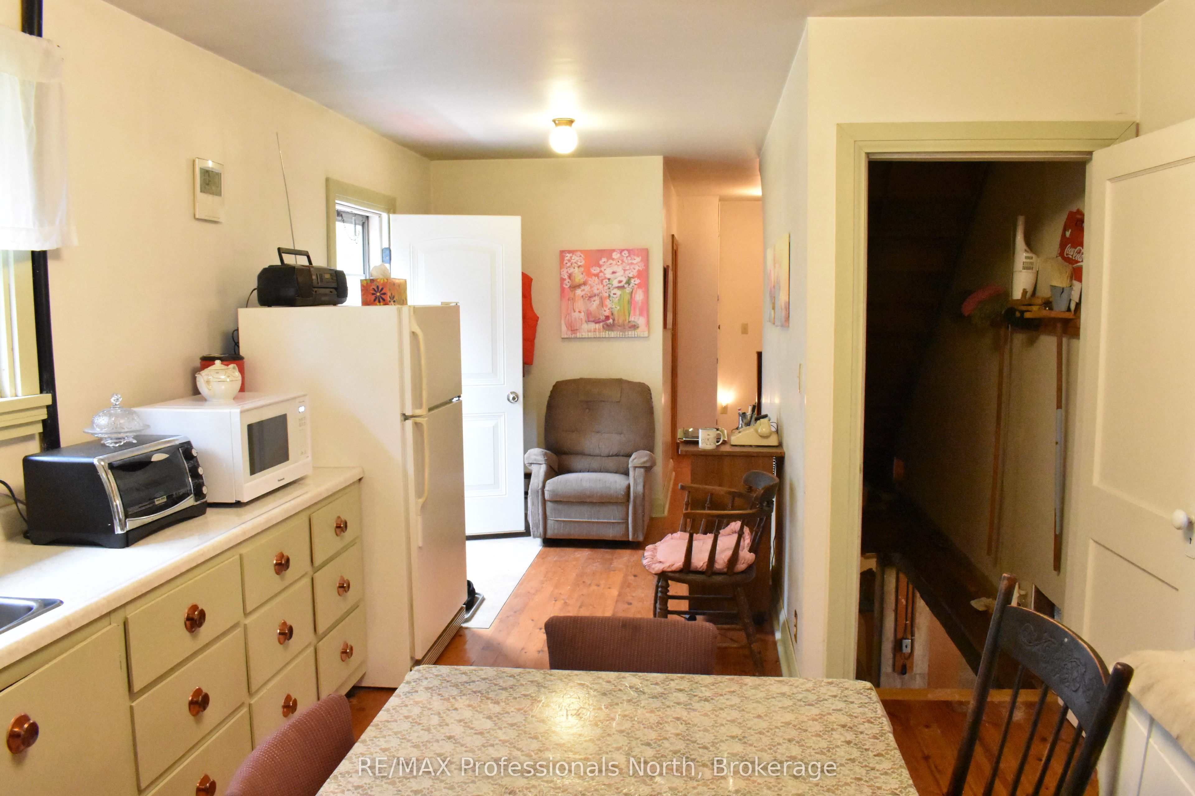 1418 Sedgwick Road, Minden Hills, ON K0M 2K0 photo 5