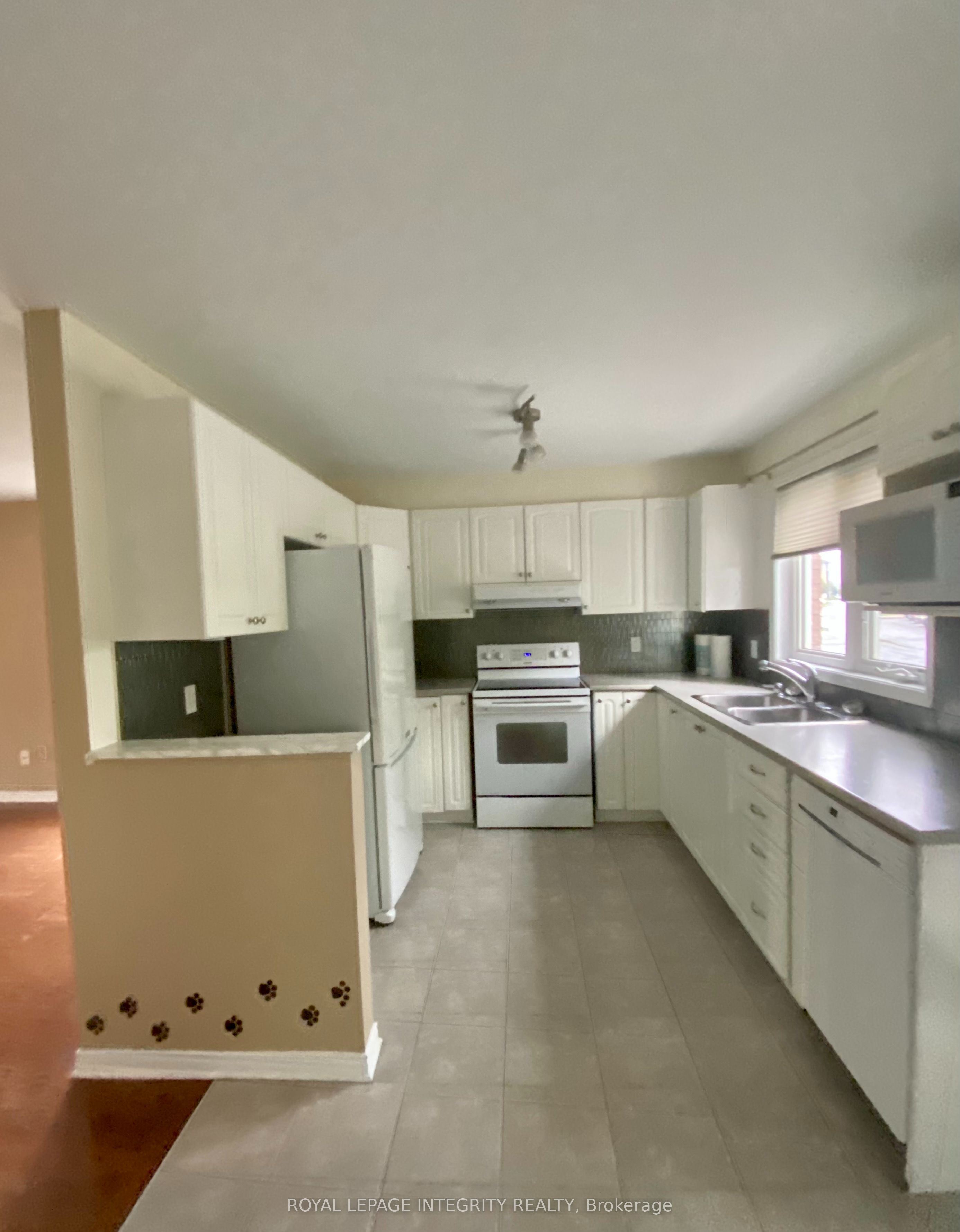 320 Tivoli Private 12, Cityview - Parkwoods Hills - Rideau Shore, ON K2E 0A6 photo 4