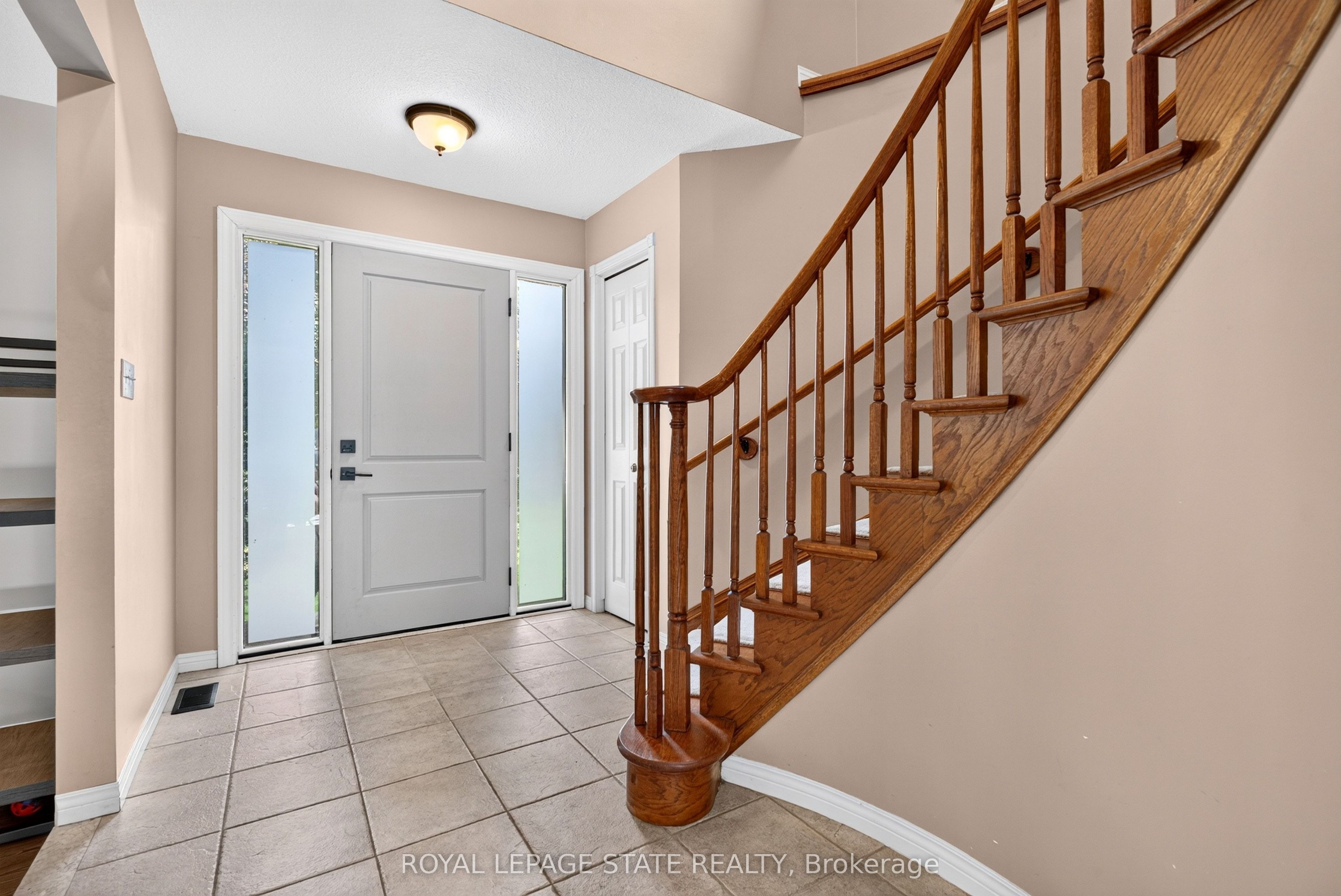 166 Orchard Drive, Hamilton, ON L9G 1Z9 photo 5