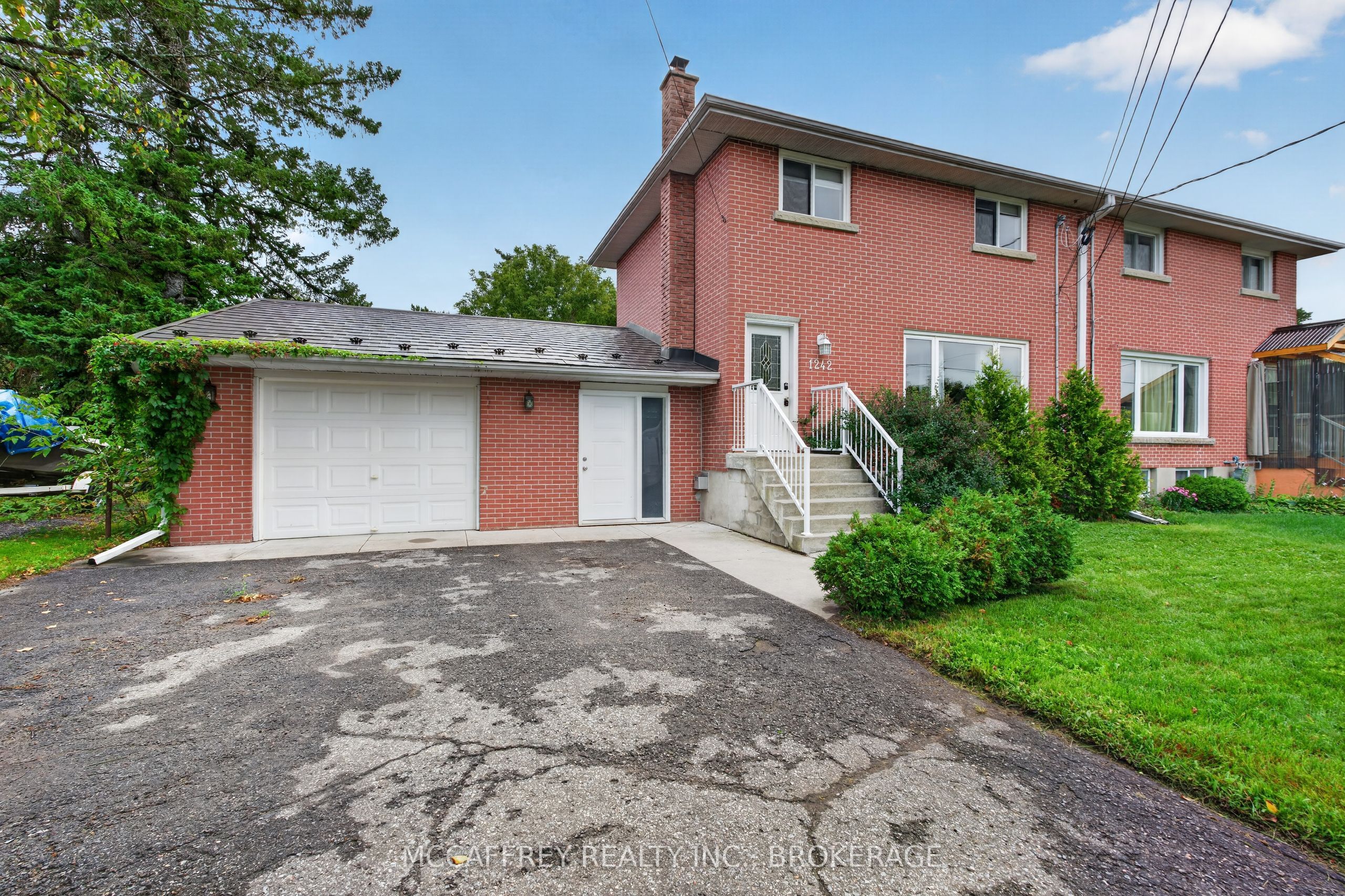 1242 Leyton Avenue, Kingston, ON K7P 2V6 photo 2