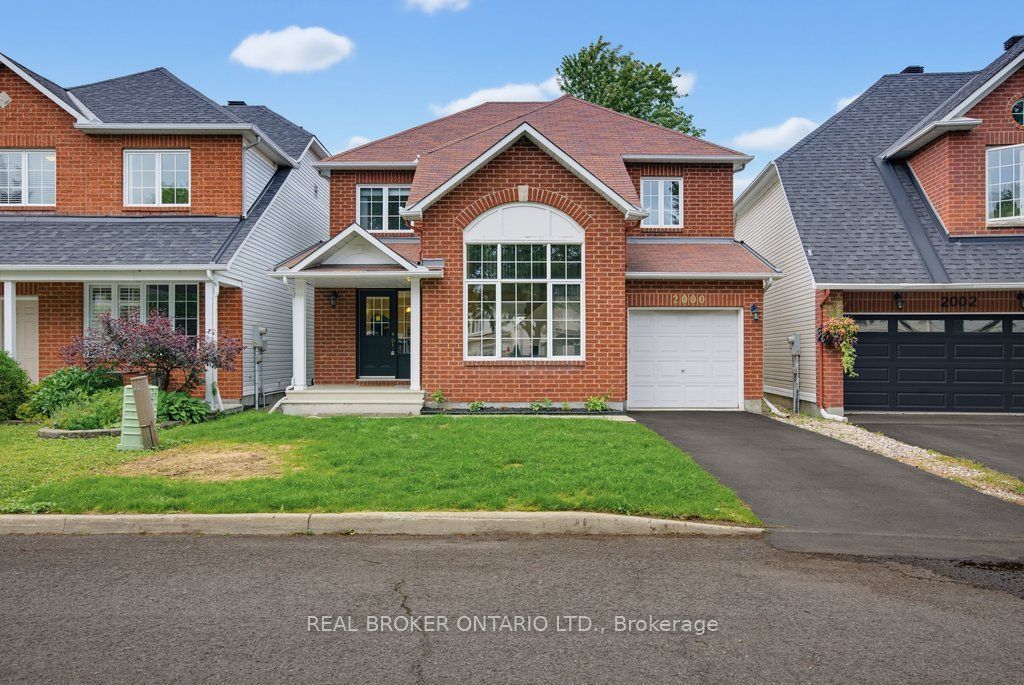 2000 Oakbrook Circle, Orleans - Convent Glen and Area, ON K1W 1H4