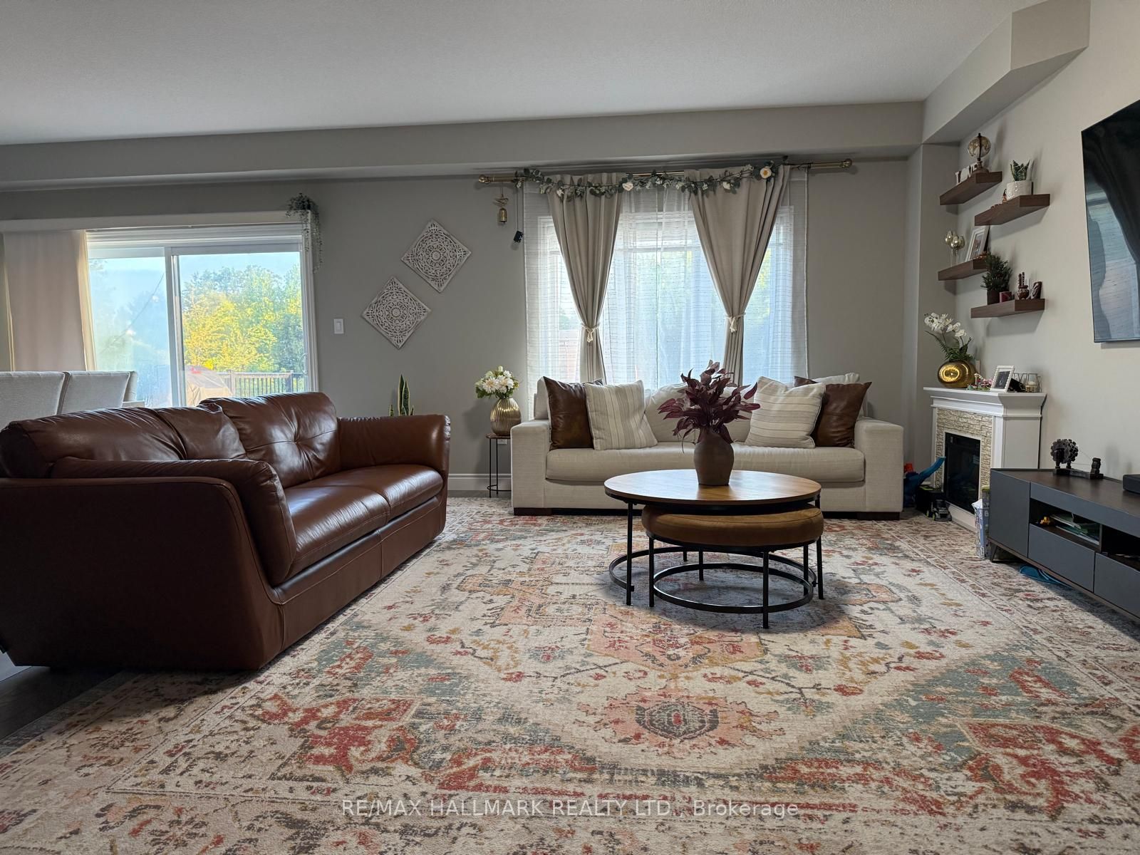 851 Robert Ferrie Drive Upper Level (Main & 2nd), Kitchener, ON N2R 1P2 photo 4