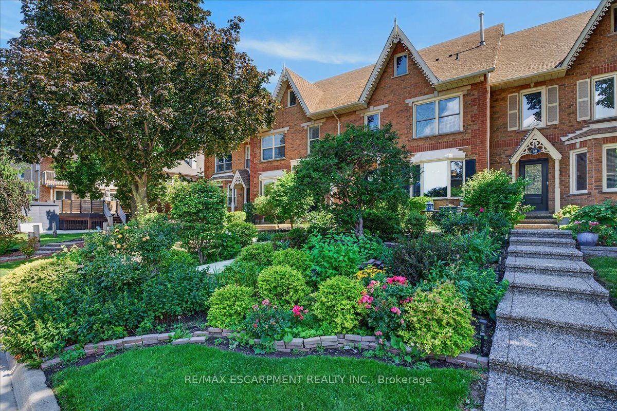 52 Sunvale Place, Hamilton, ON L8E 4Z7