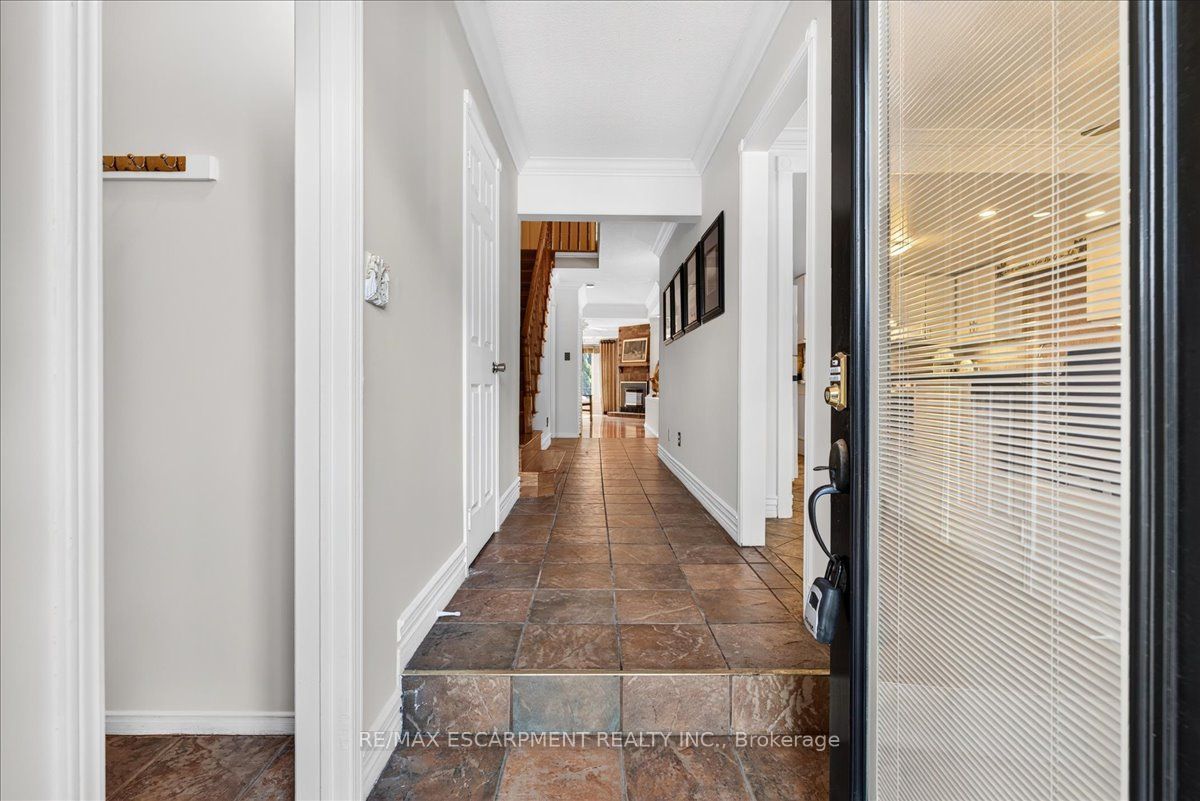 52 Sunvale Place, Hamilton, ON L8E 4Z7 photo 3
