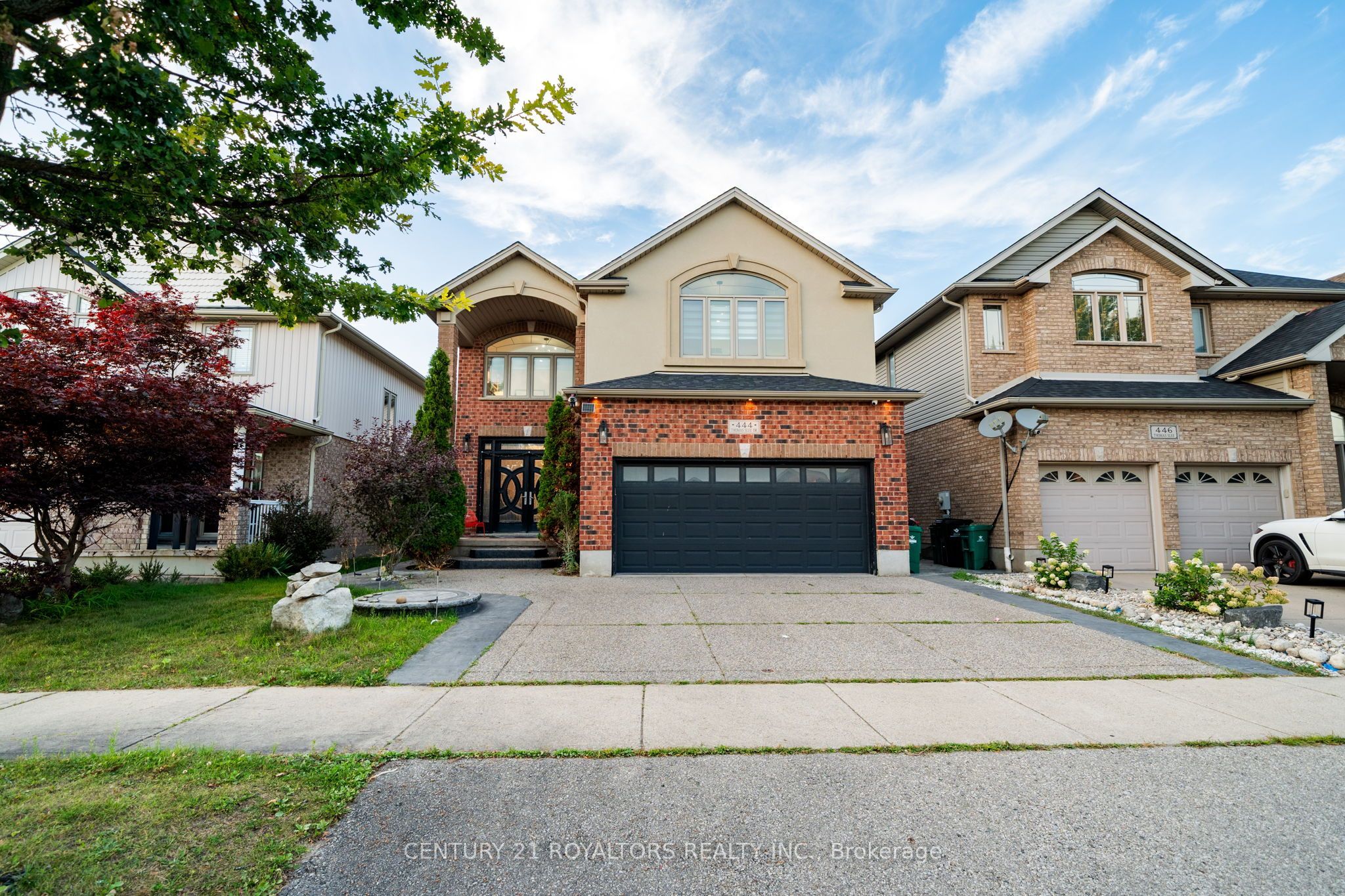 444 Thomas Slee Drive, Kitchener, ON N2P 2X6