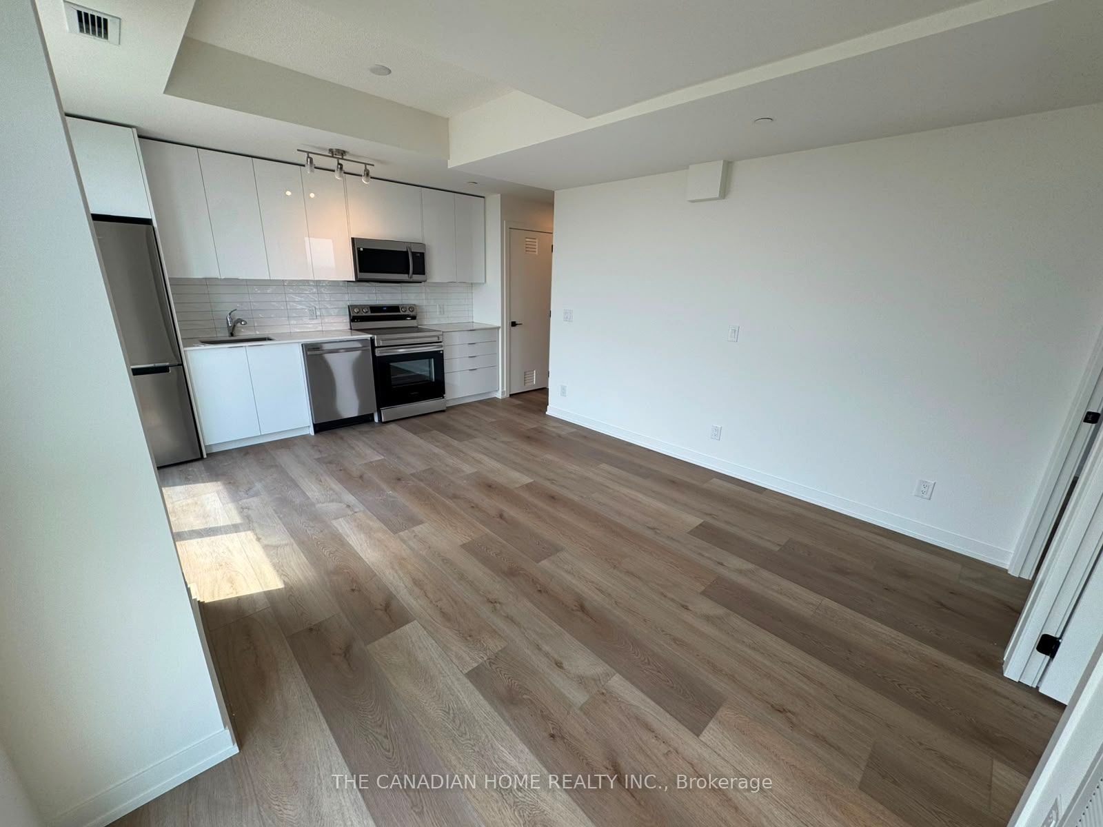 33 Erie Avenue 1608, Brantford, ON N3S 2E5 photo 5