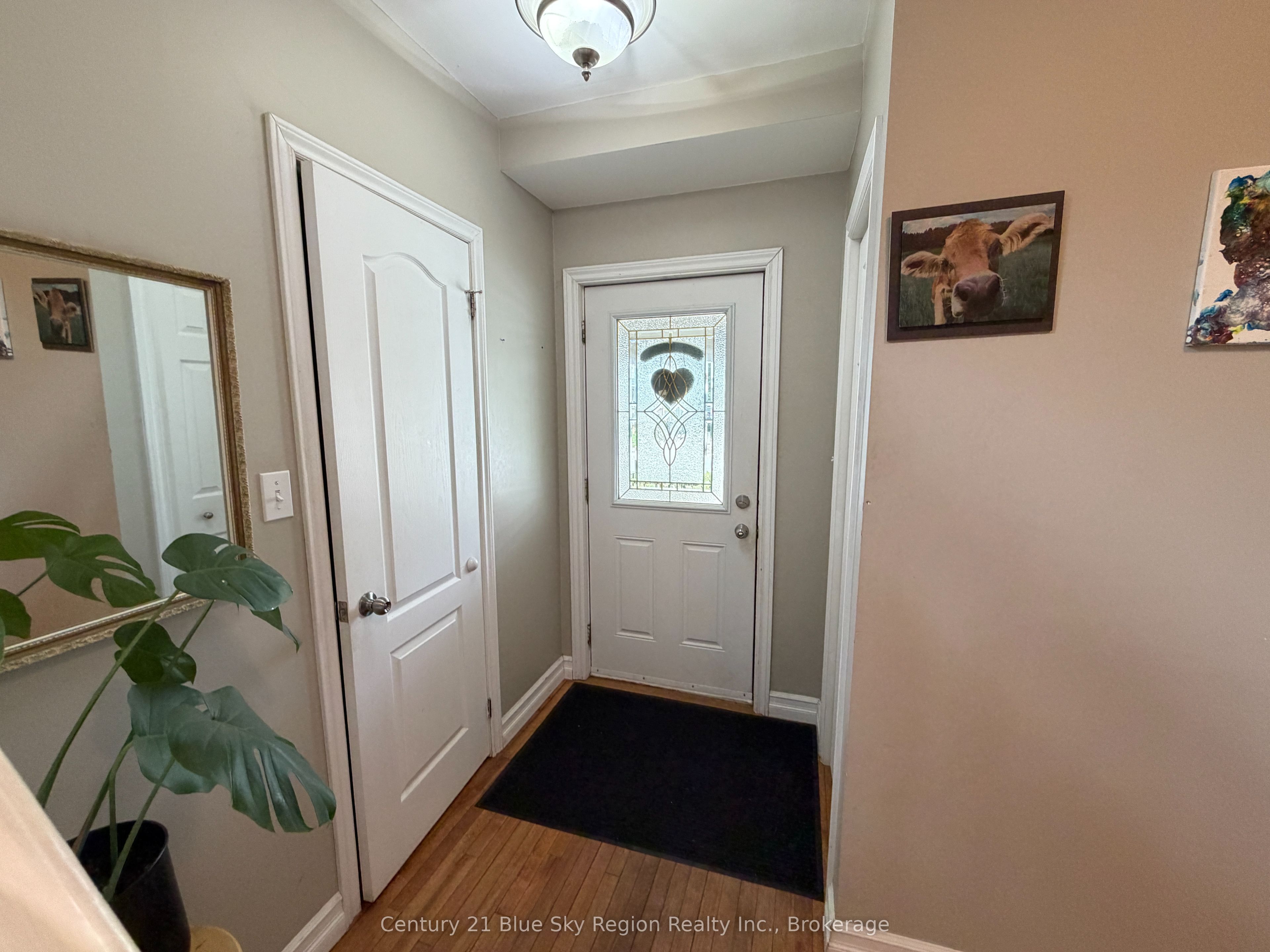 172 FOURTH Avenue E, North Bay, ON P1B 1N1 photo 3