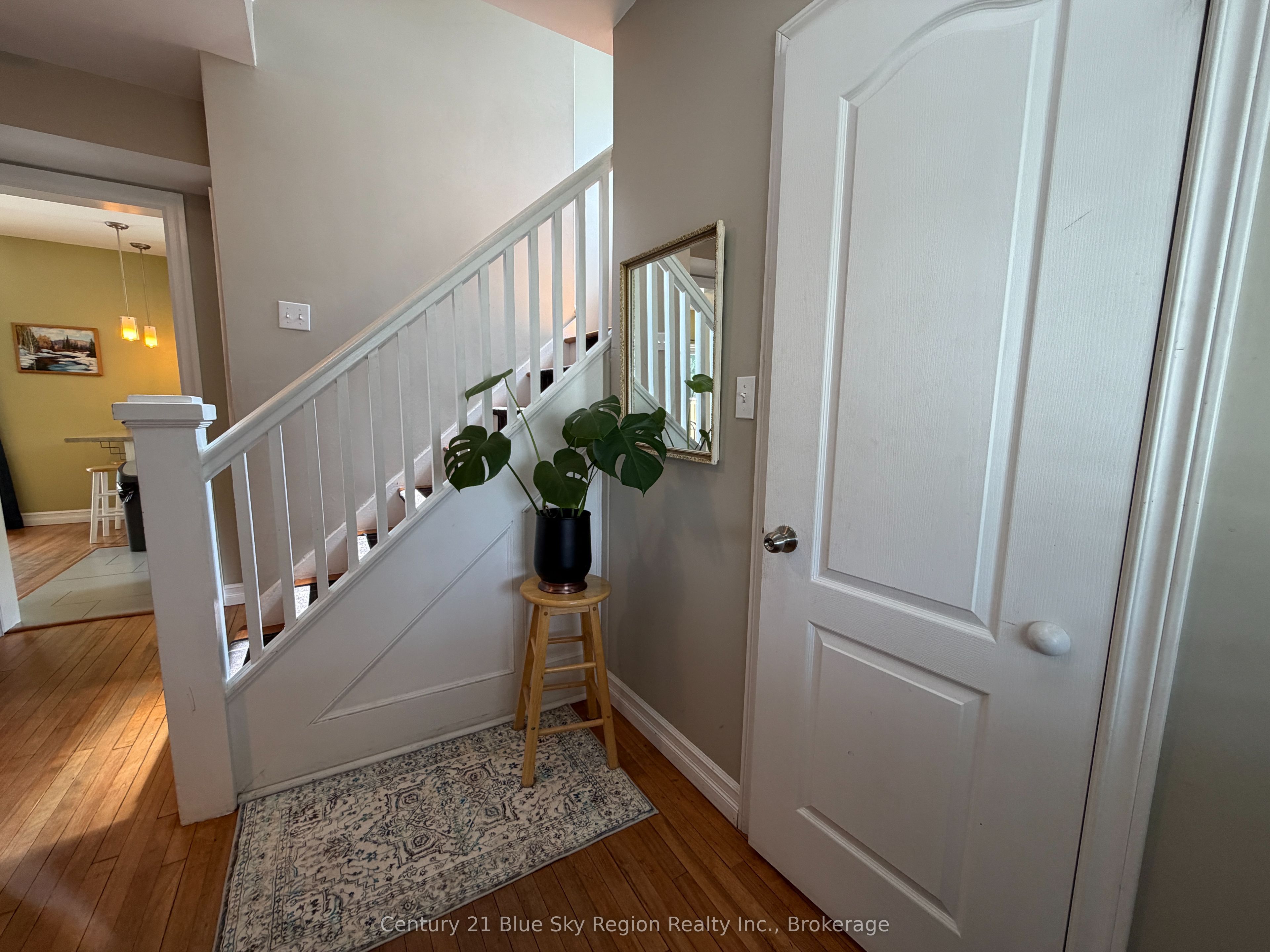 172 FOURTH Avenue E, North Bay, ON P1B 1N1 photo 4