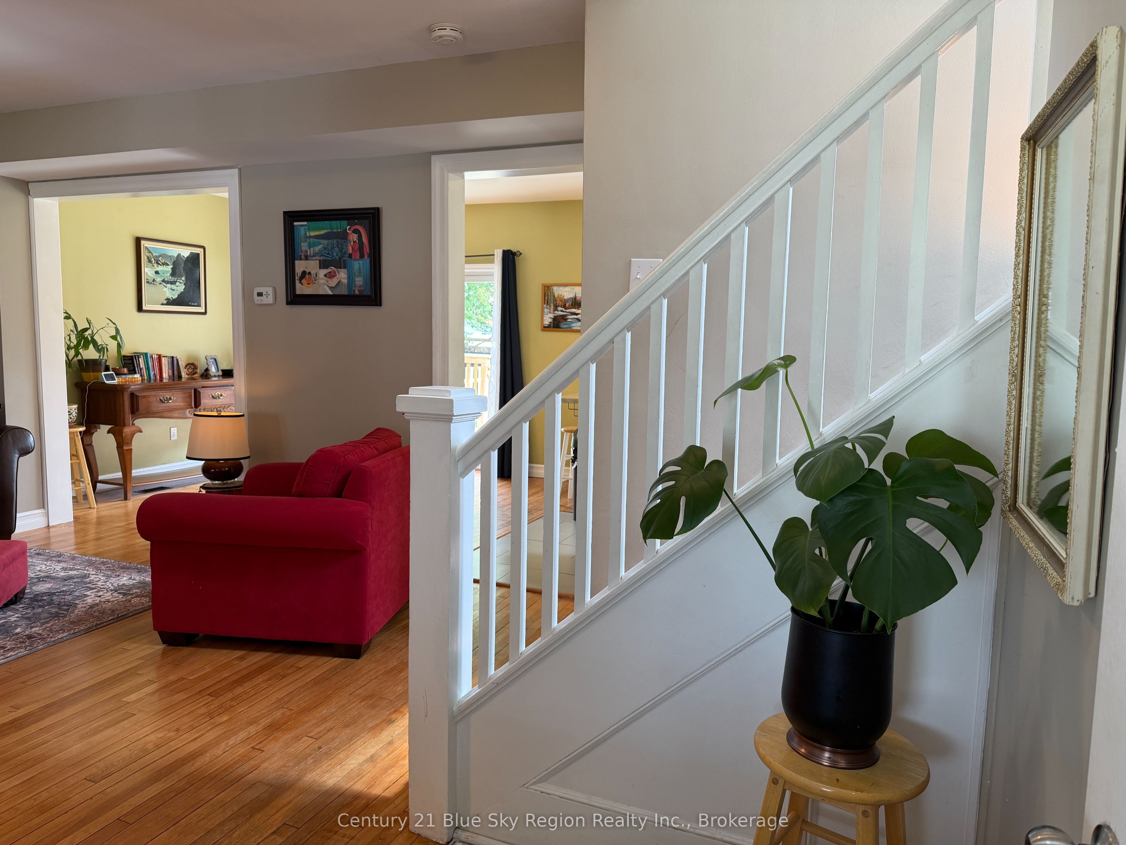 172 FOURTH Avenue E, North Bay, ON P1B 1N1 photo 5