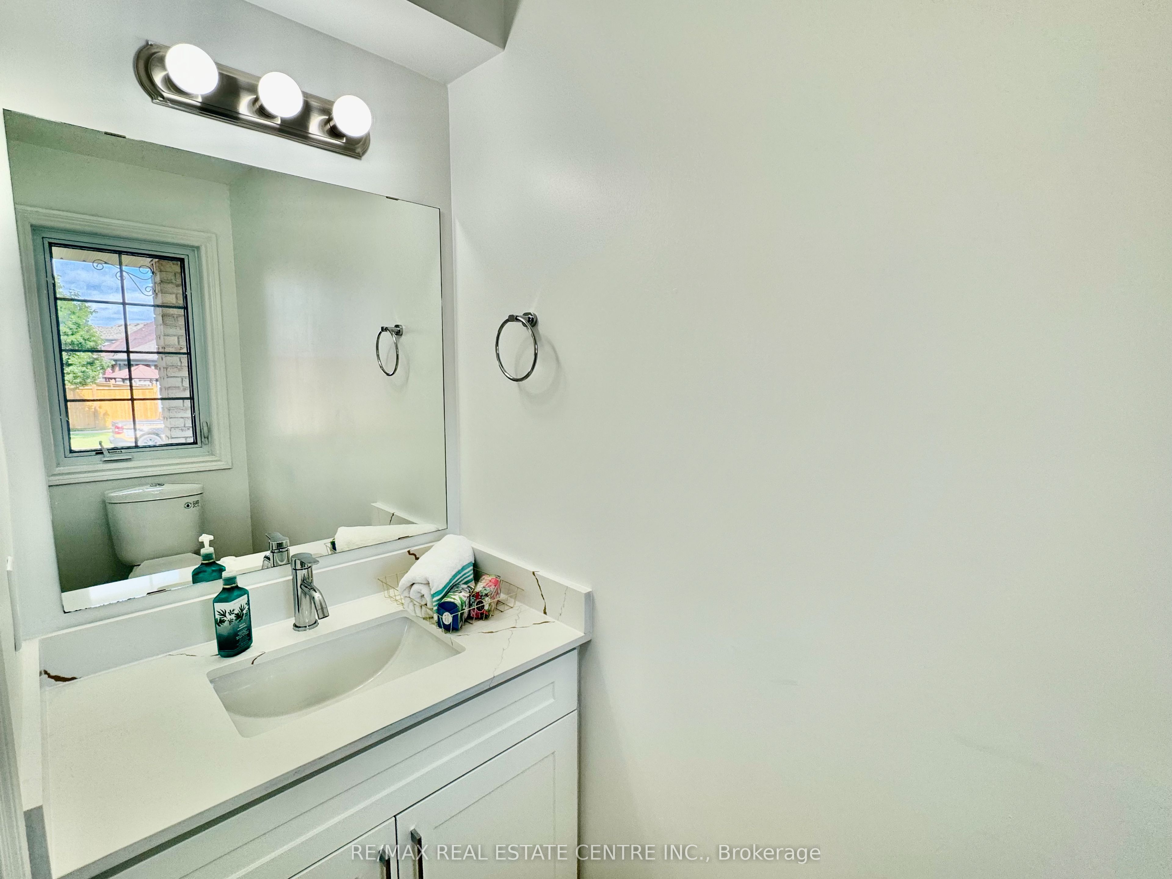 56 Lena Crescent, Cambridge, ON N1R 8P4 photo 5