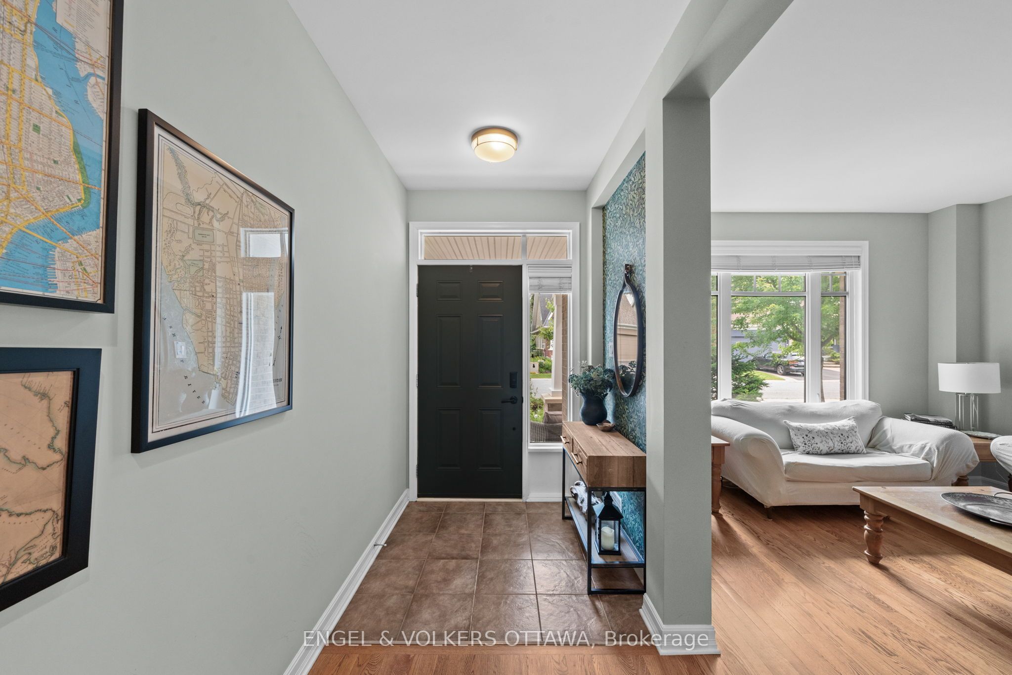 564 Erinwoods Circle, Barrhaven, ON K2J 5M8 photo 3