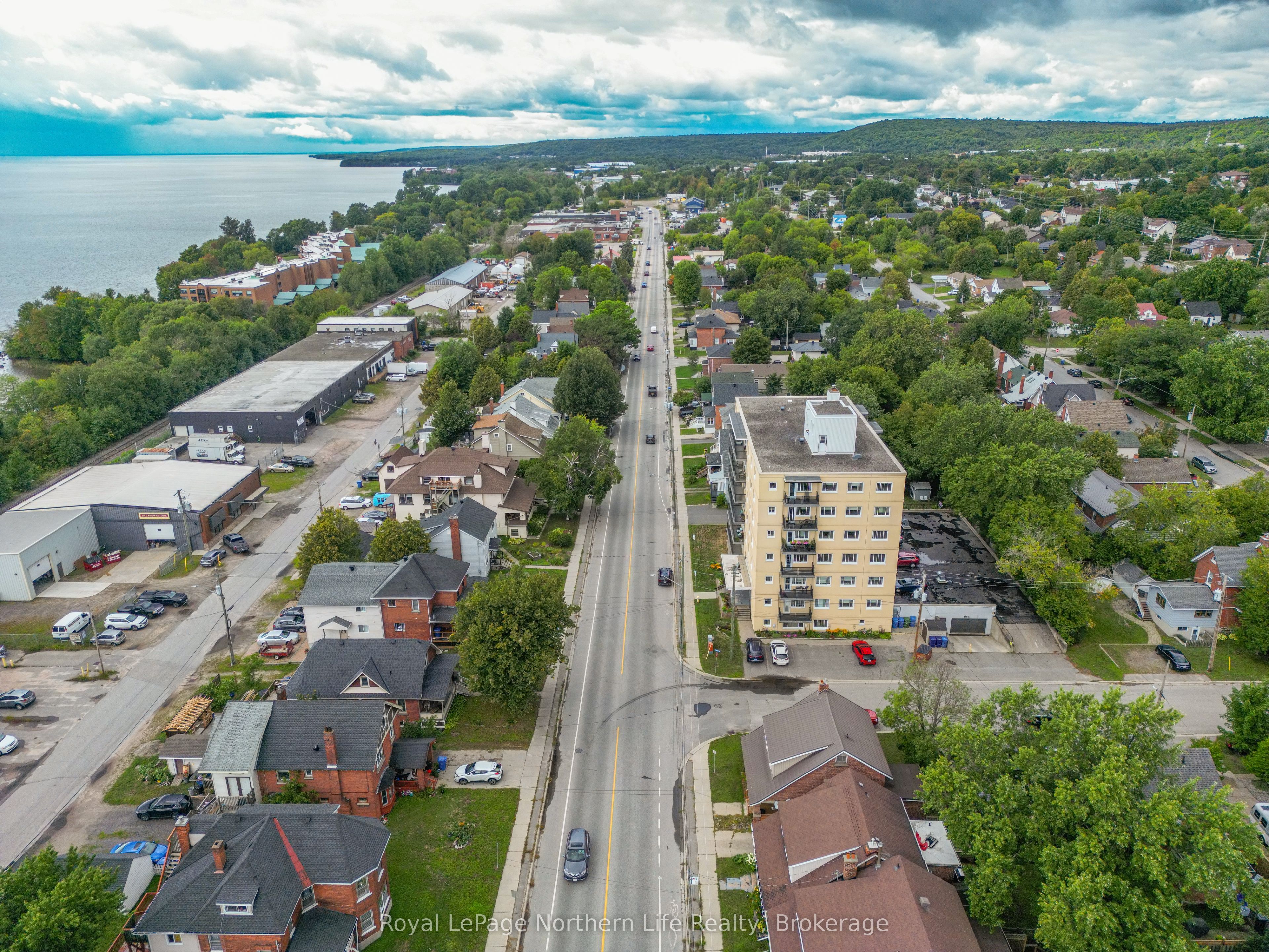 810 Main Street W 202, North Bay, ON P1B 2V9 photo 4