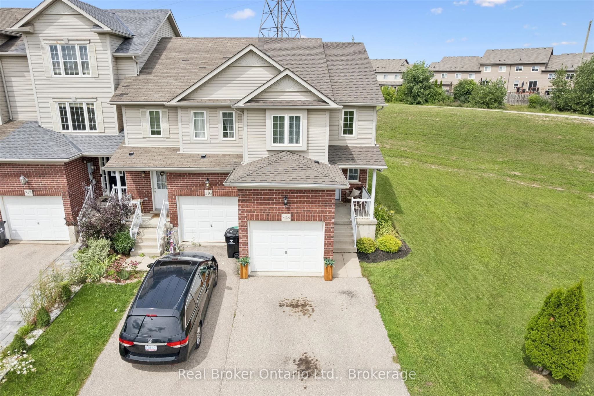 308 Parkvale Drive, Kitchener, ON N2R 1Y7 photo 2