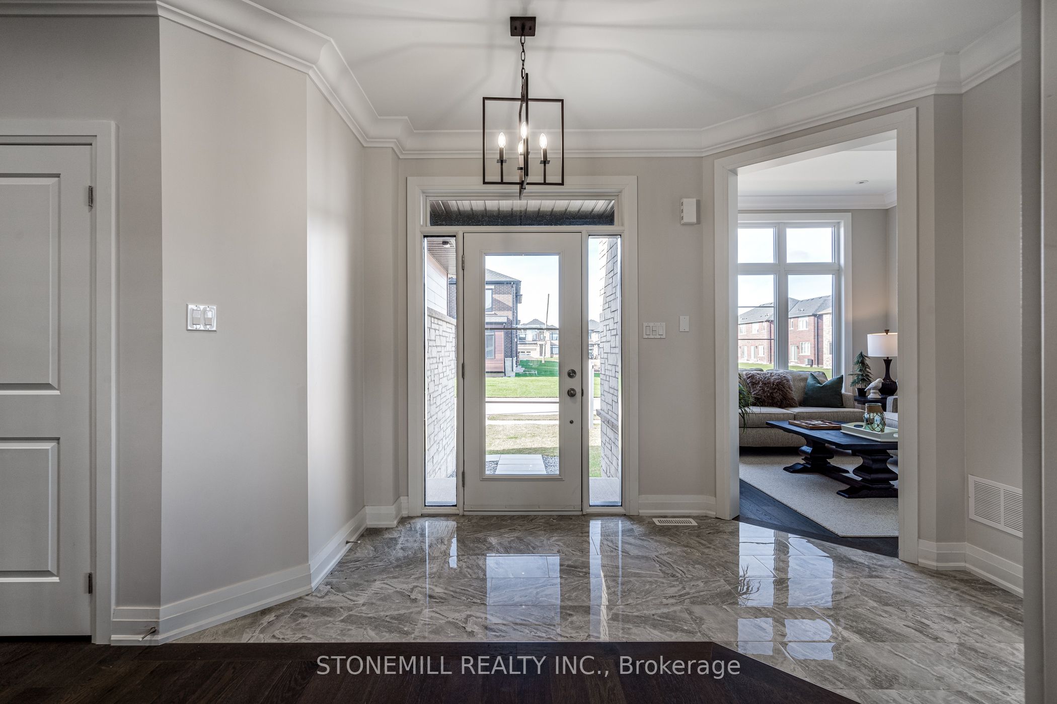 156 Shoreview Drive, Welland, ON L3B 0H3 photo 2