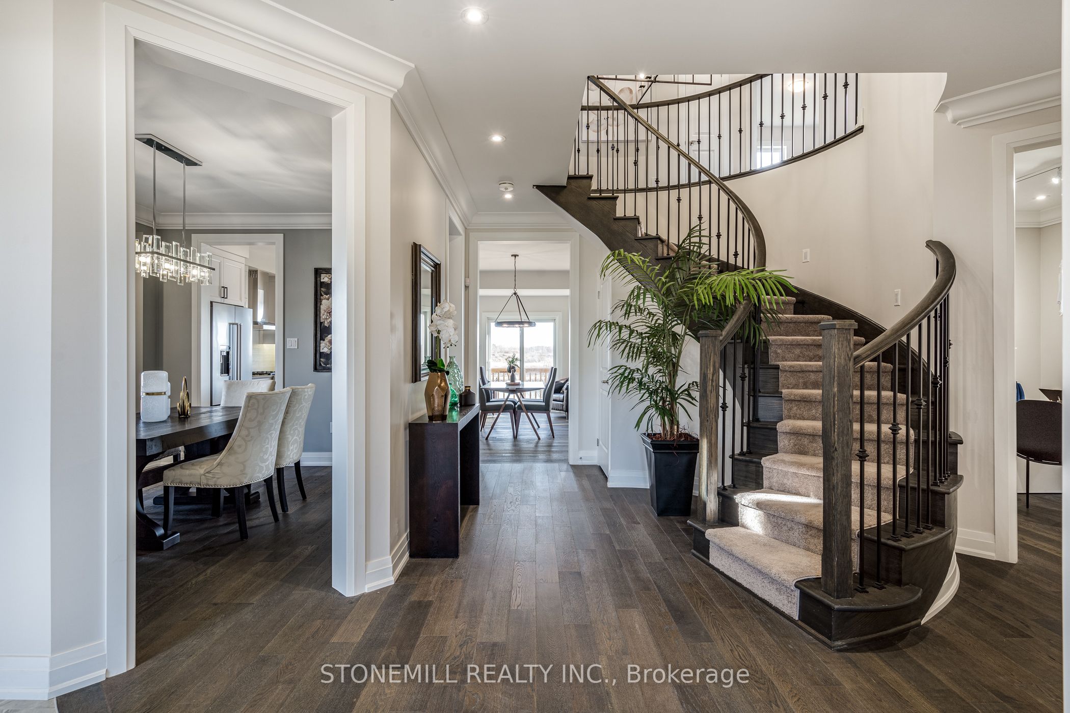 156 Shoreview Drive, Welland, ON L3B 0H3 photo 3