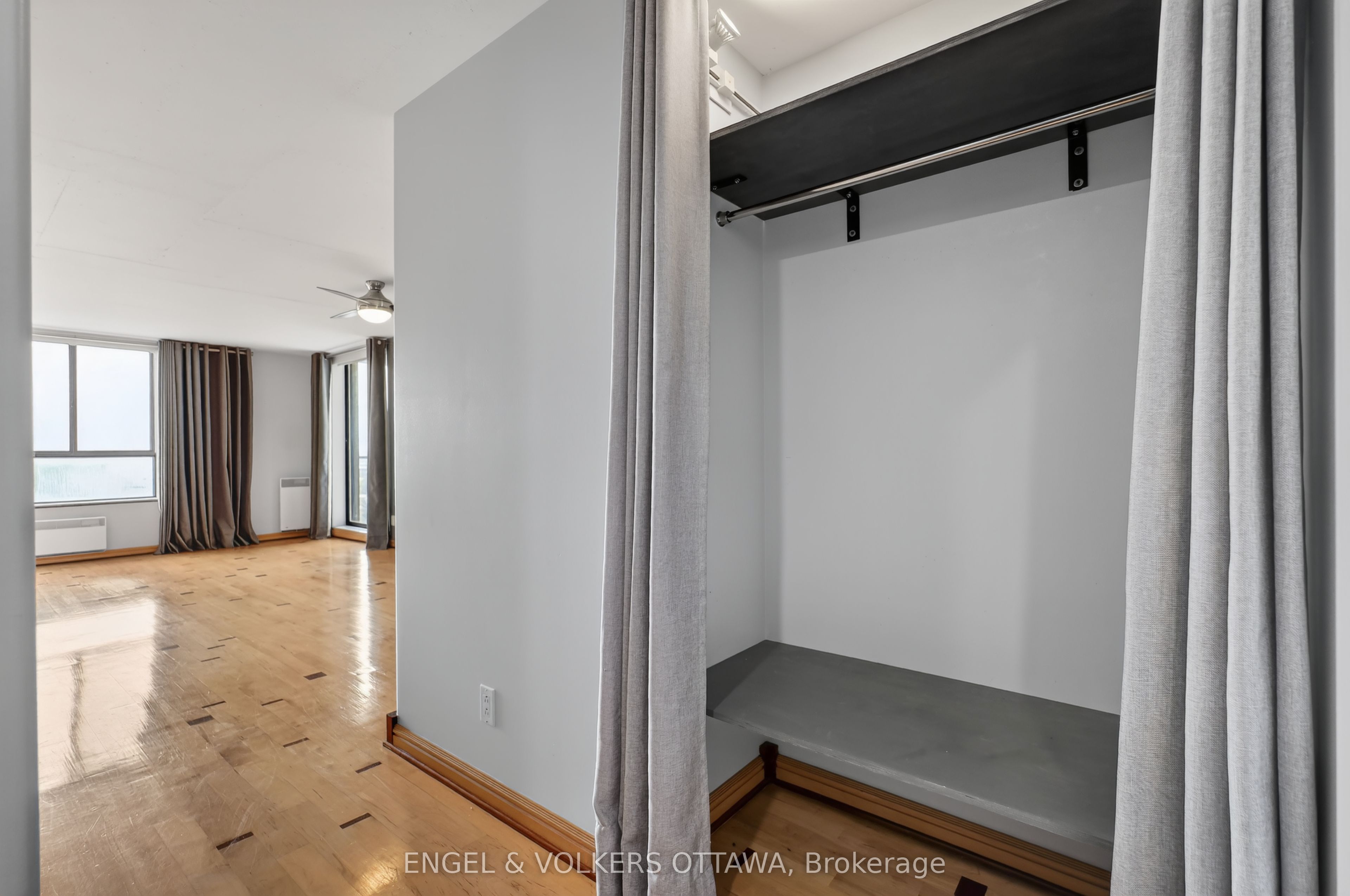 475 Laurier Avenue W 1007, Ottawa Centre, ON K1R 7X1 photo 5