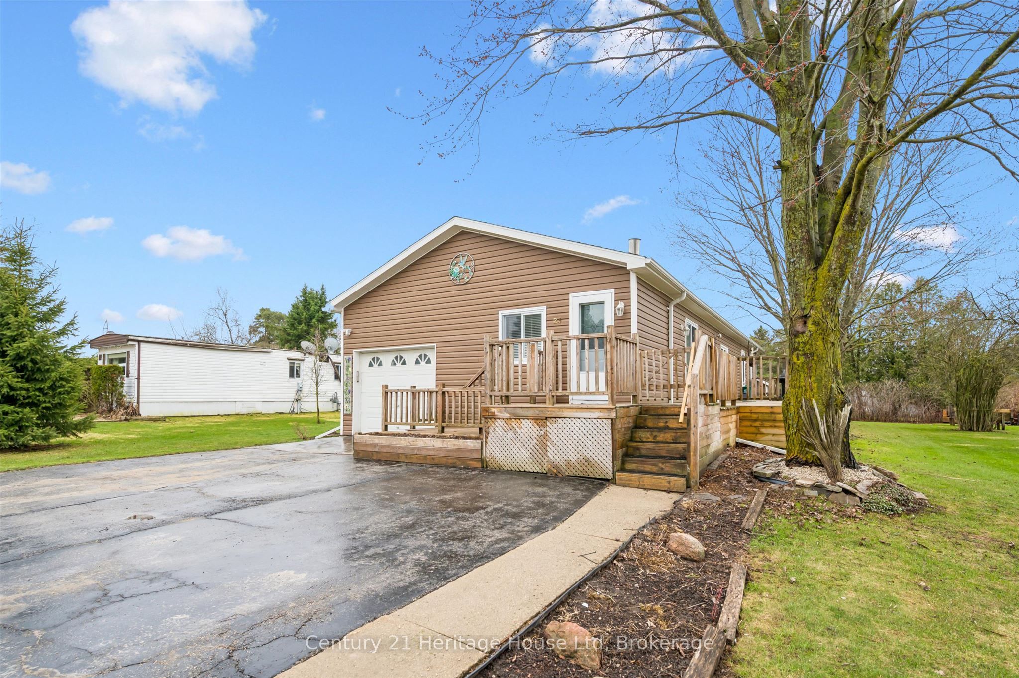 25 Fourth Avenue, Wellington North, ON N0G 2K0 photo 3