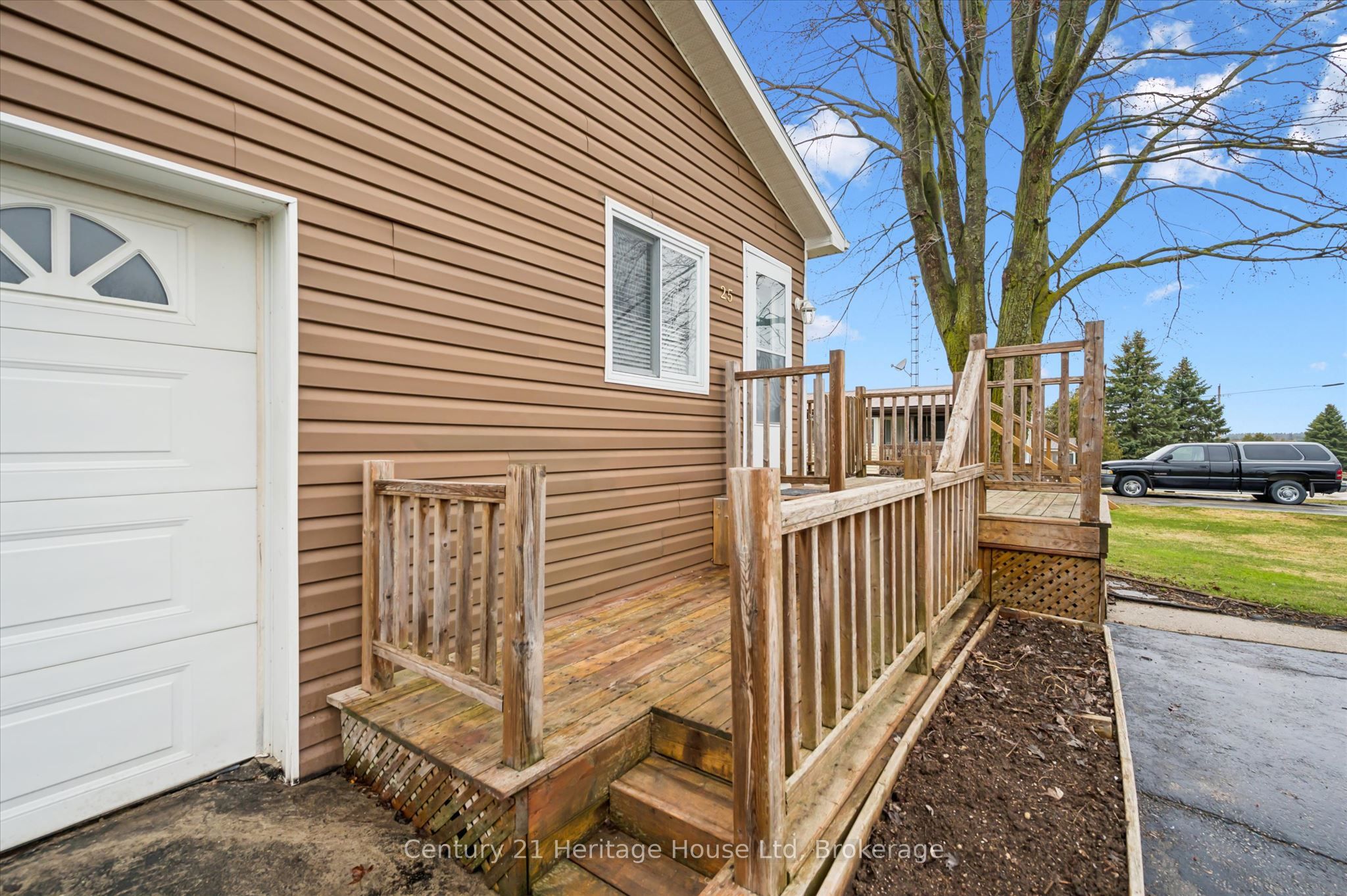 25 Fourth Avenue, Wellington North, ON N0G 2K0 photo 5