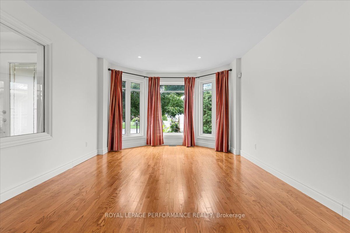 4 Wellsmere Court, Country Place - Pineglen - Crestview and Area, ON K2E 8C2 photo 4