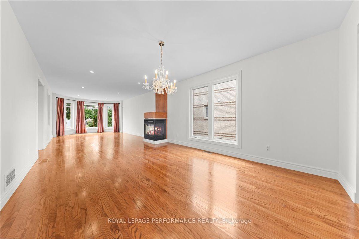 4 Wellsmere Court, Country Place - Pineglen - Crestview and Area, ON K2E 8C2 photo 5