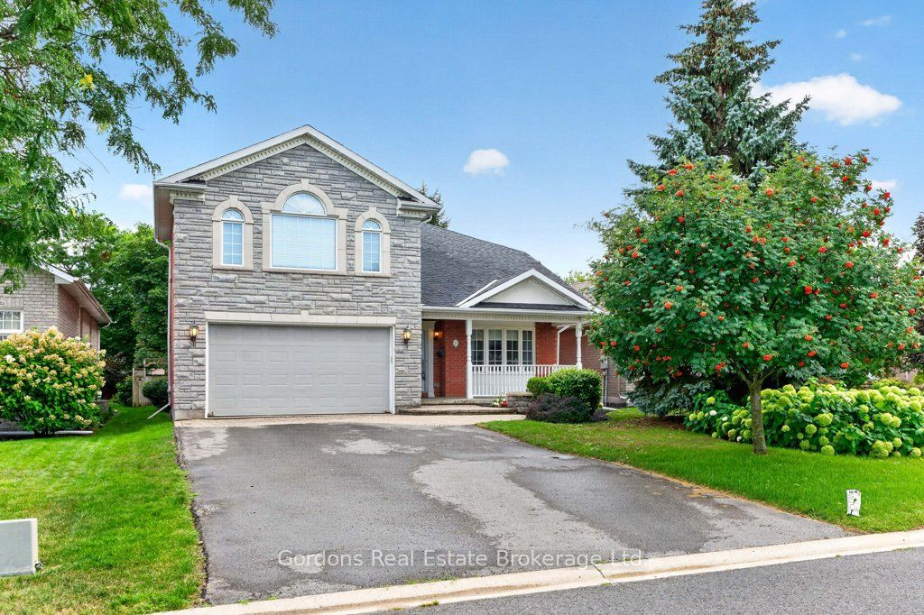 7 Hazel Court, Belleville, ON K8P 5M4 photo 2
