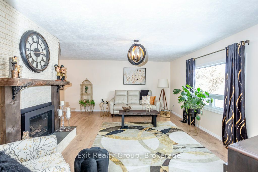 640 Victoria Street N, Tweed, ON K0K 3J0 photo 2