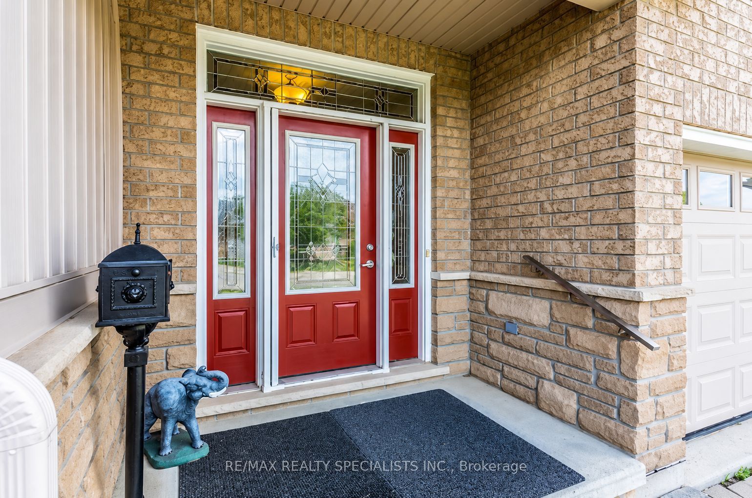 61 Jones Crescent, Tillsonburg, ON N4G 5X5 photo 2