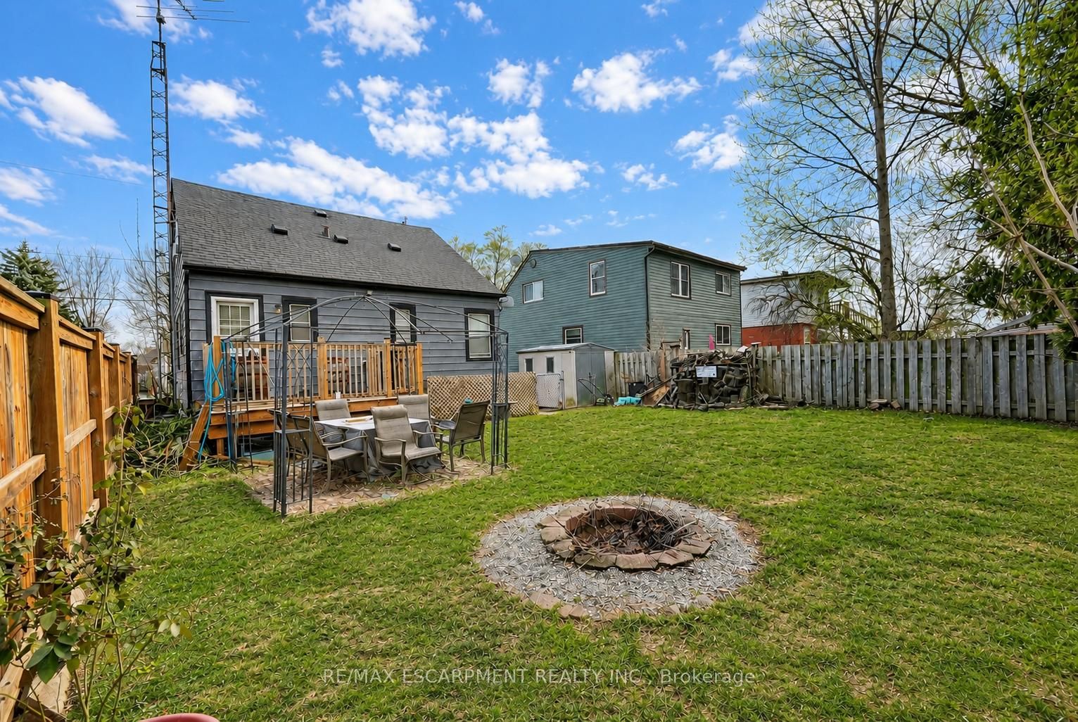 85 Grass Avenue, St. Catharines, ON L2R 1T2 photo 2