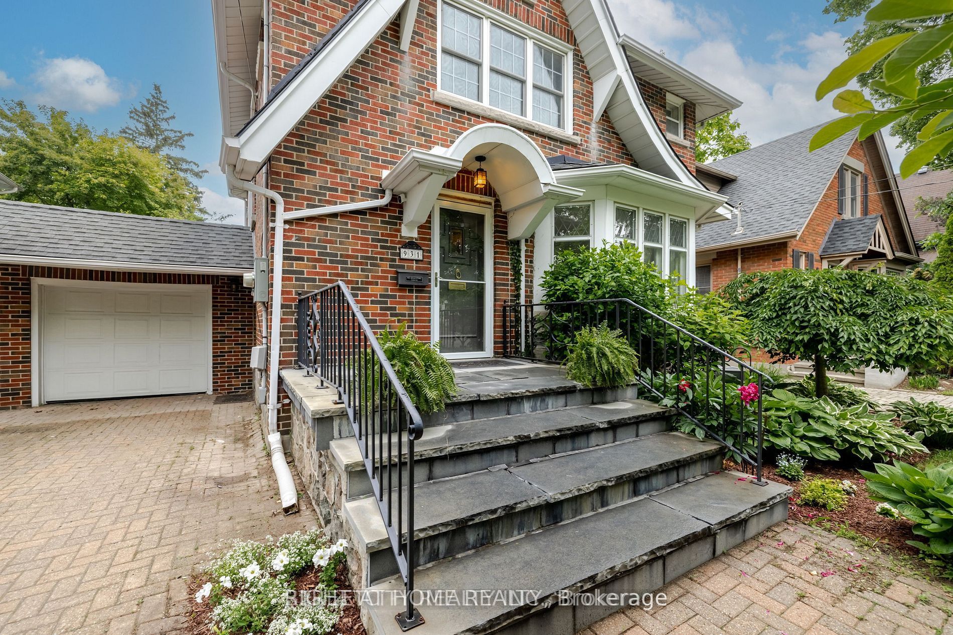 931 Waterloo Street, London East, ON N6A 3X2 photo 2