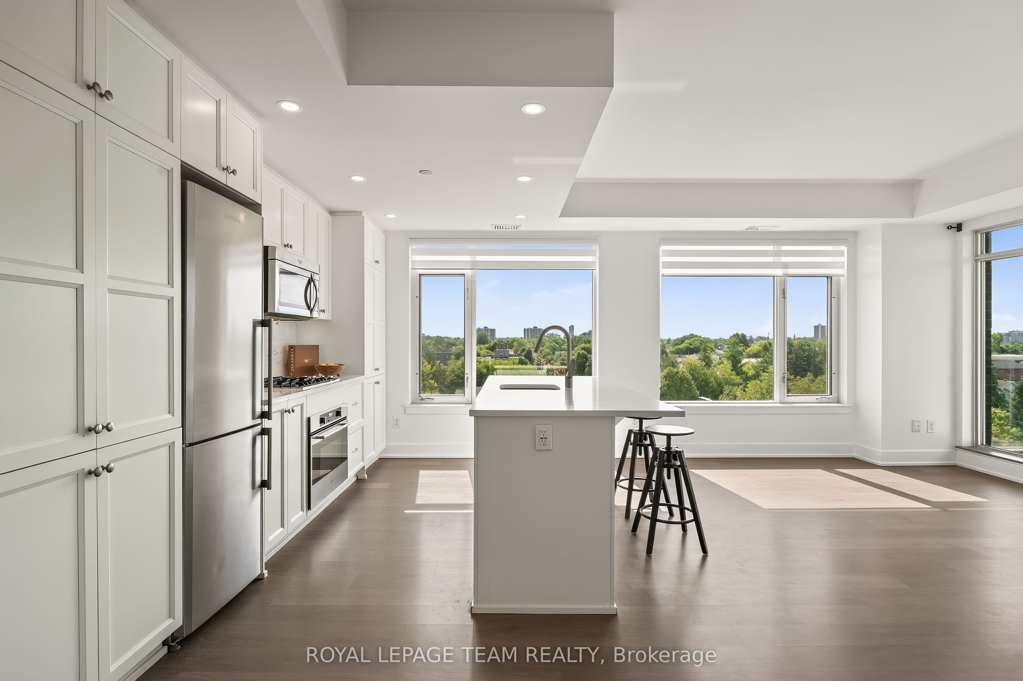 7 Marquette Avenue 506, Vanier and Kingsview Park, ON K1L 8A7 photo 3