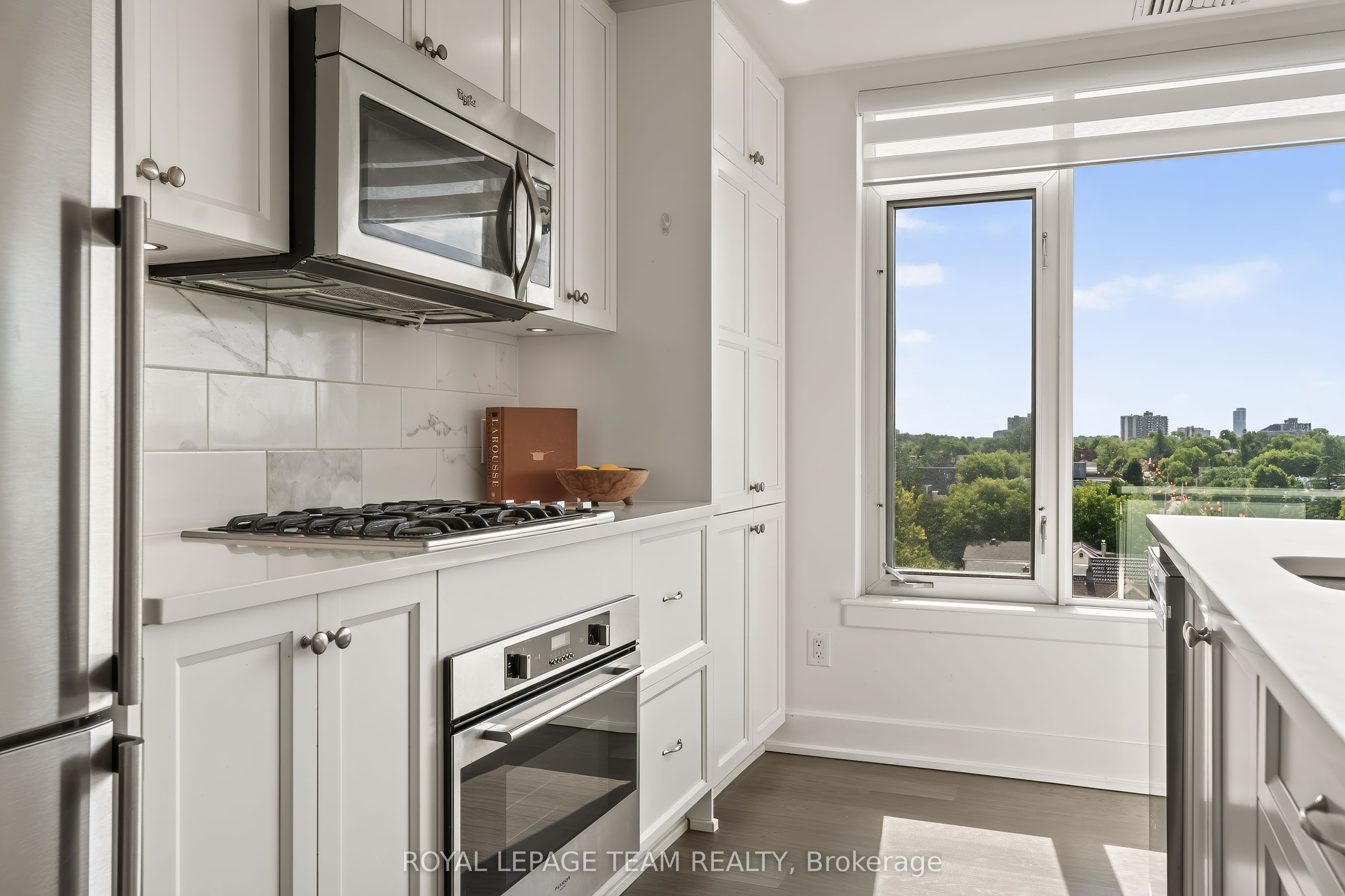 7 Marquette Avenue 506, Vanier and Kingsview Park, ON K1L 8A7 photo 5