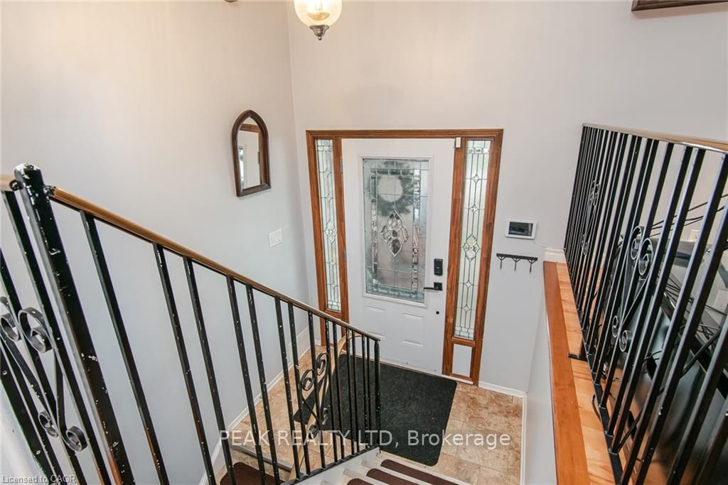 18 Mayberry Place, Stratford, ON N5A 6Z7 photo 5