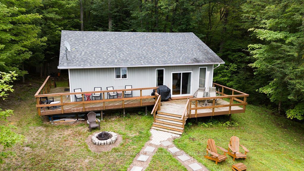 215 Sandwood Drive, Ryerson, ON P0A 1C0 photo 2