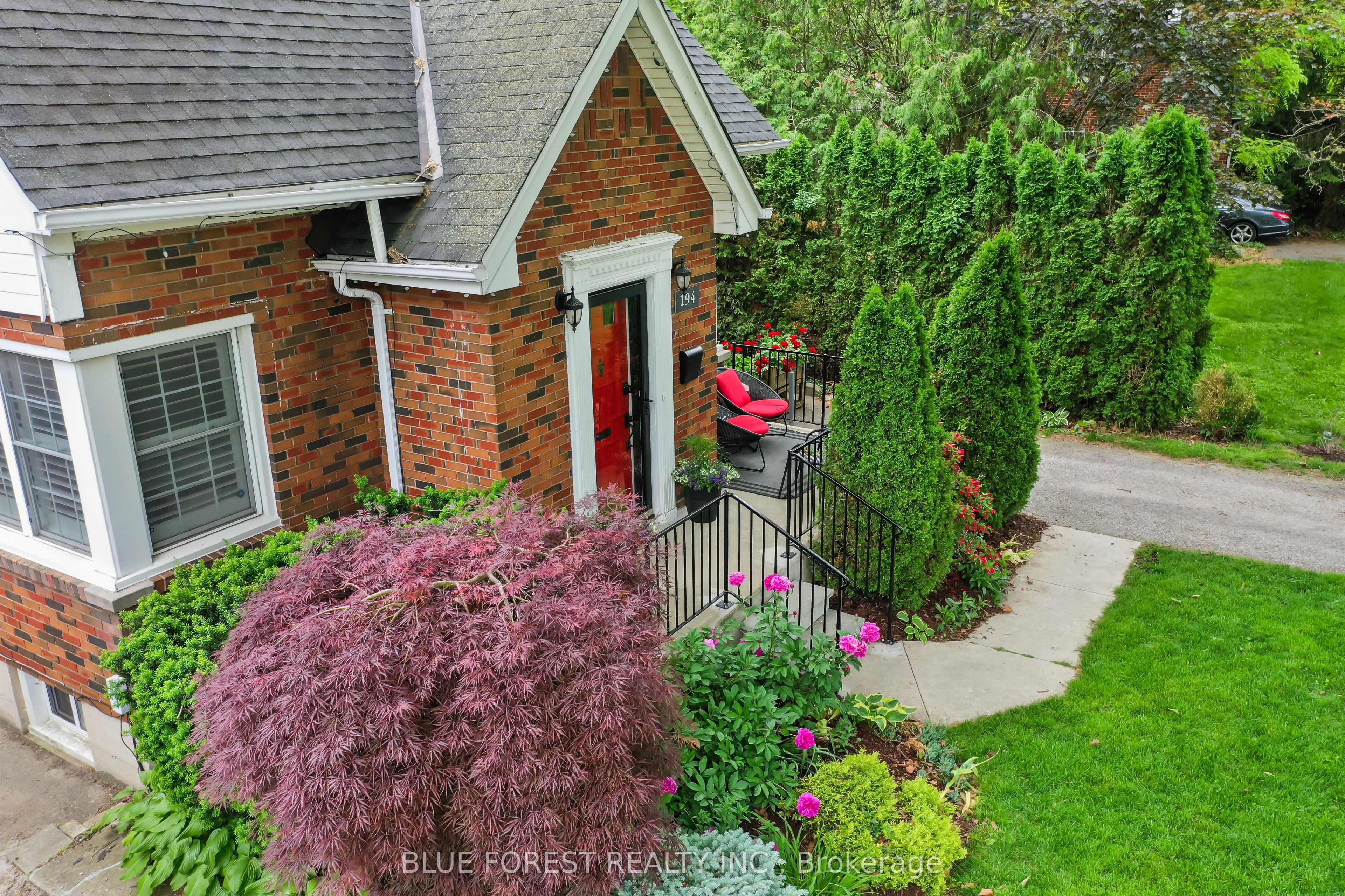 194 Belgrave Avenue, London South, ON N6C 4B9 photo 2