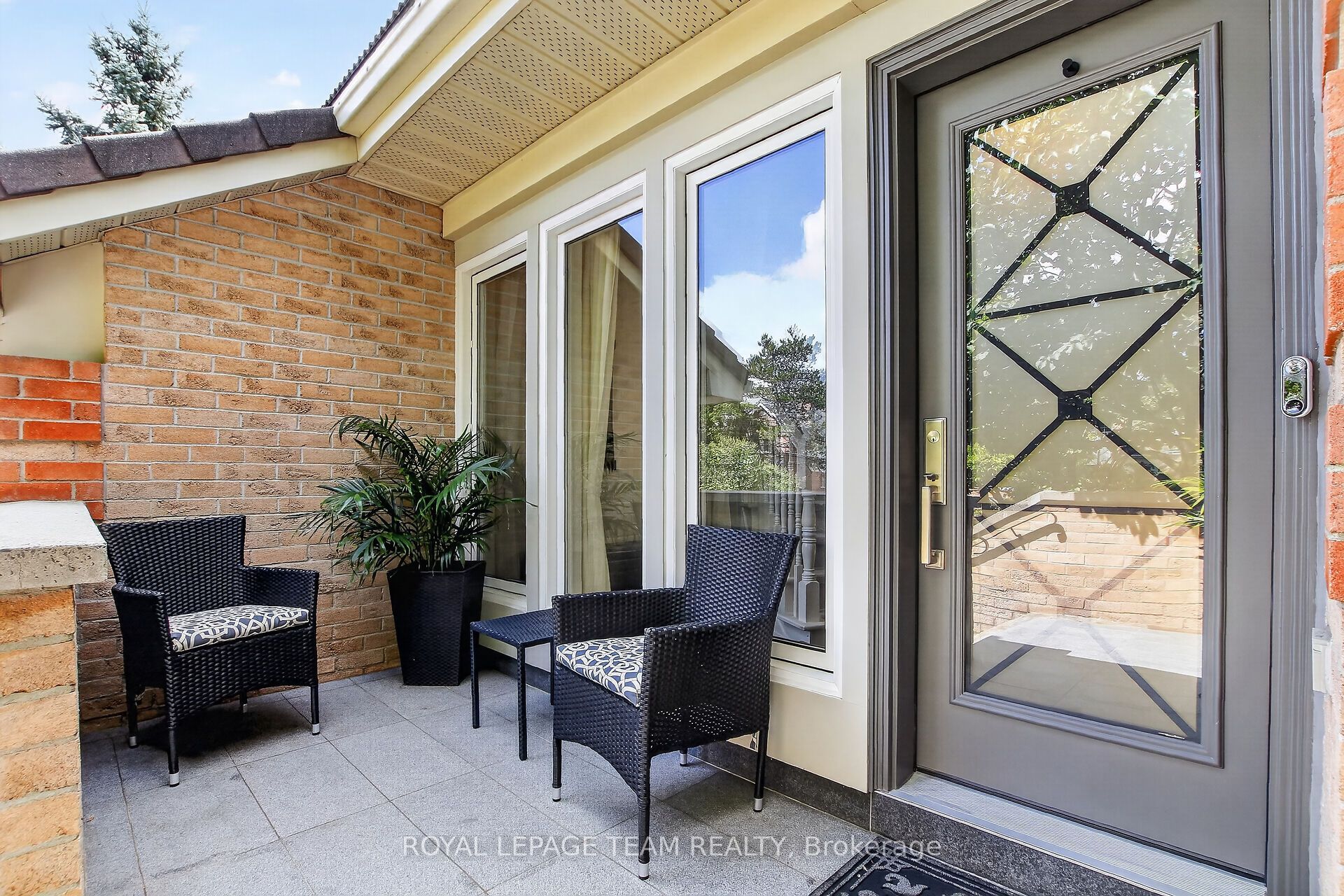 15 Kintail Court, Stittsville - Munster - Richmond, ON K2S 1G8 photo 3