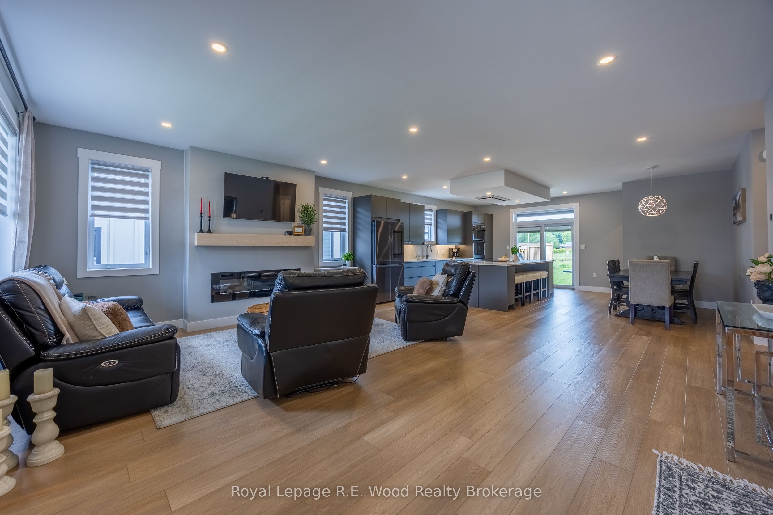 7 Sycamore Drive, Tillsonburg, ON N4G 5S3 photo 4