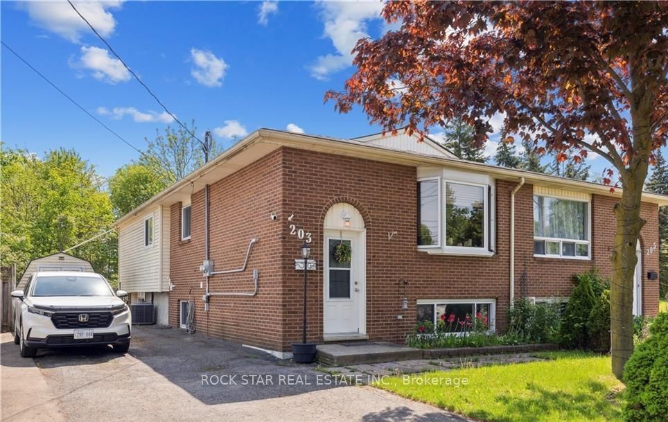 203 COMMERCIAL Street Upper, Welland, ON L3B 5Z5