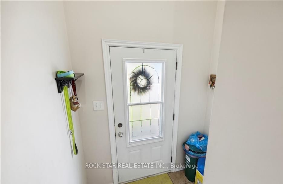 203 COMMERCIAL Street Upper, Welland, ON L3B 5Z5 photo 4