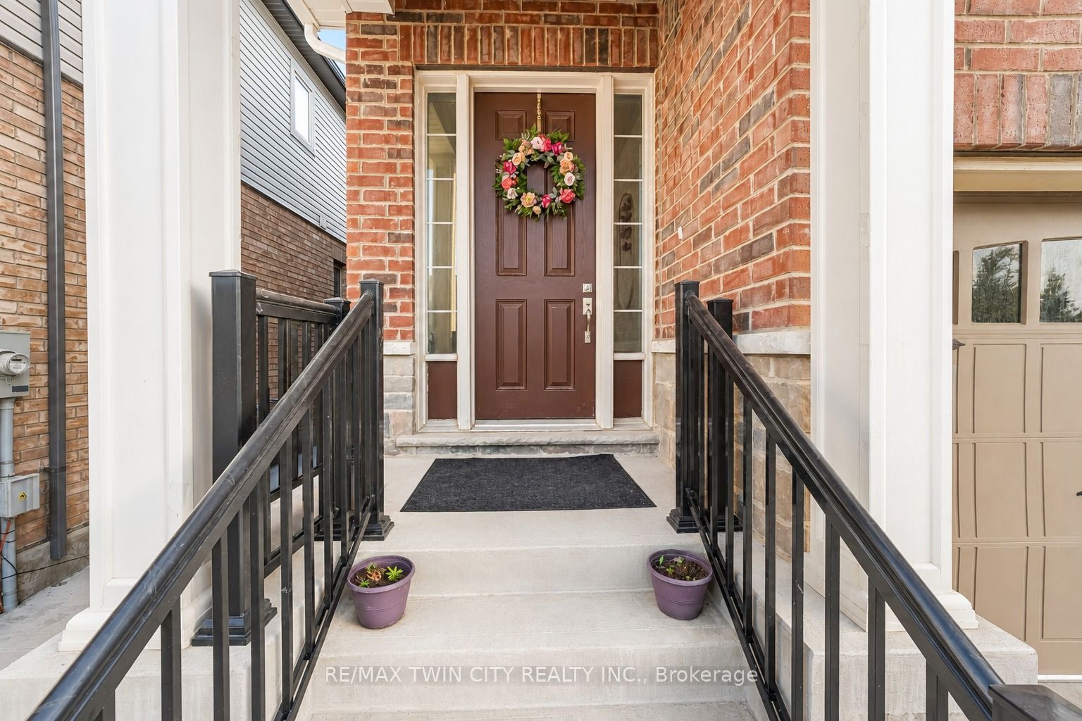 106 HALDIMAND Street, Kitchener, ON N2R 0R2 photo 3