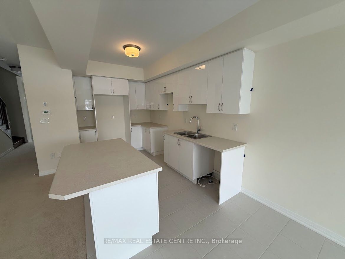 660 Colborne Street W 76, Brantford, ON N3T 0L8 photo 4