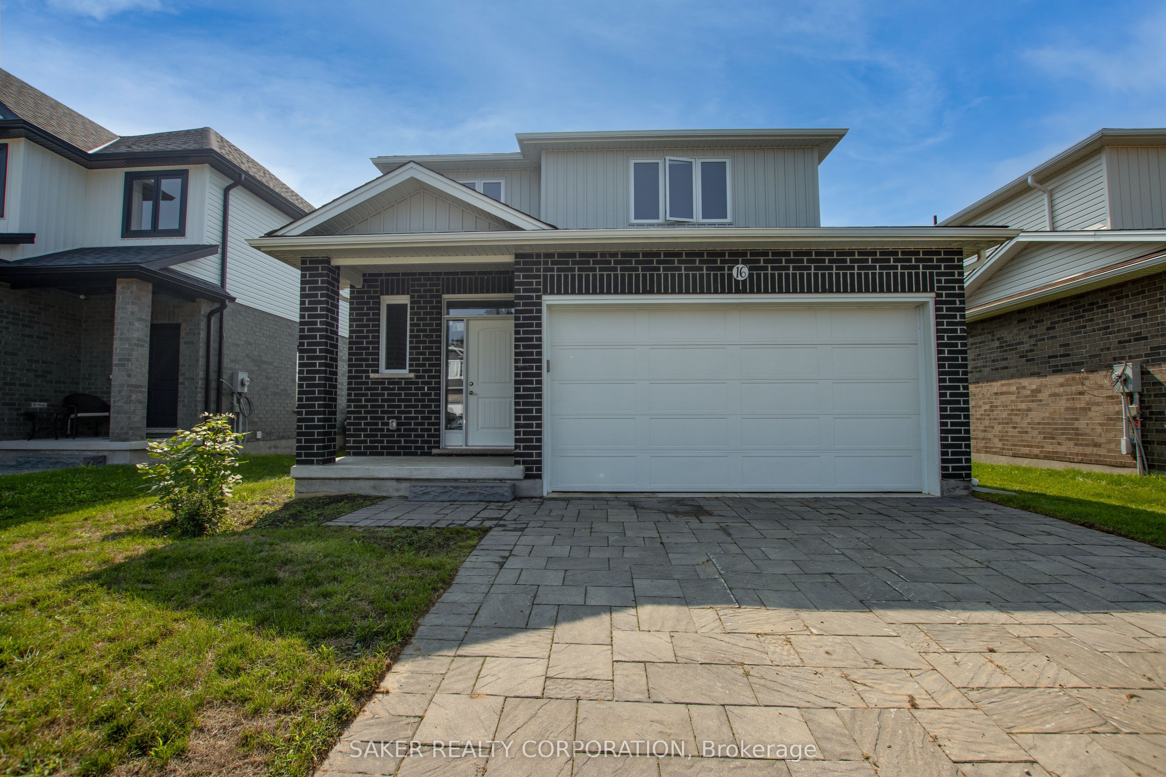 16 Armstrong Street, Strathroy-Caradoc, ON N0L 1E0 photo 2