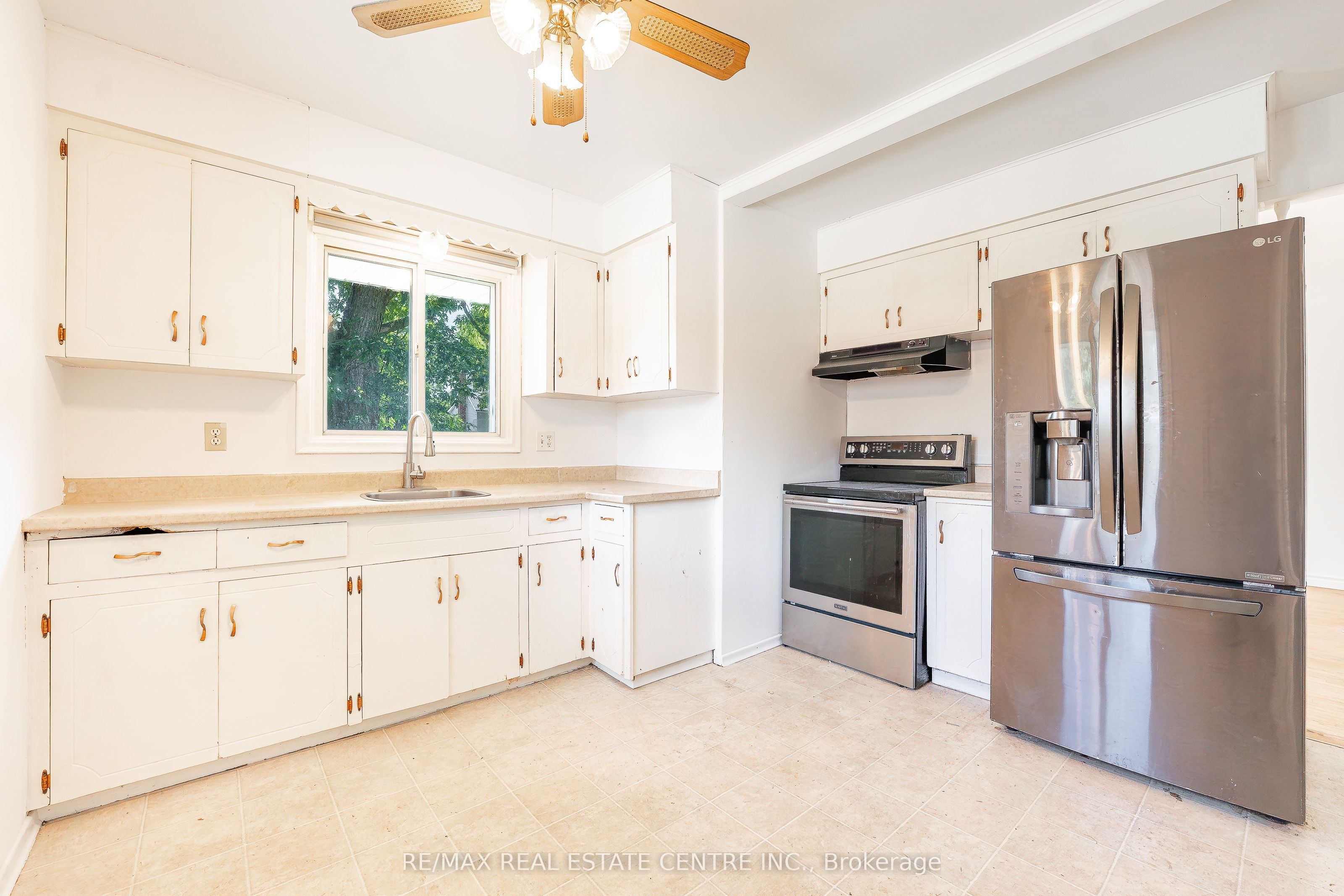 295 Millvue Street, Cambridge, ON N3C 1T6 photo 5