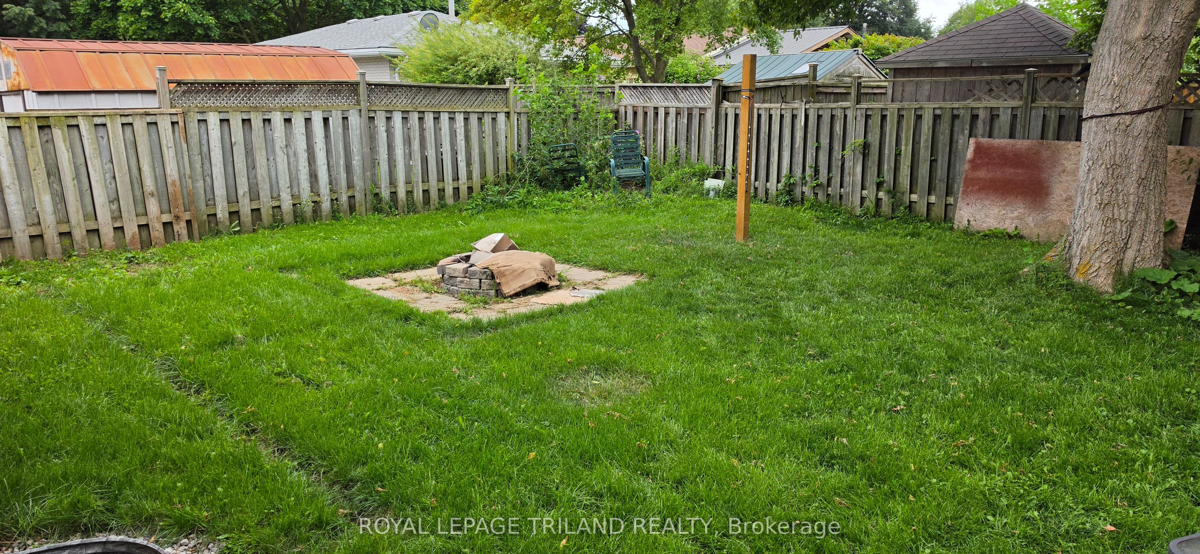 783 Dundalk Drive, London South, ON N6C 3V3 photo 2