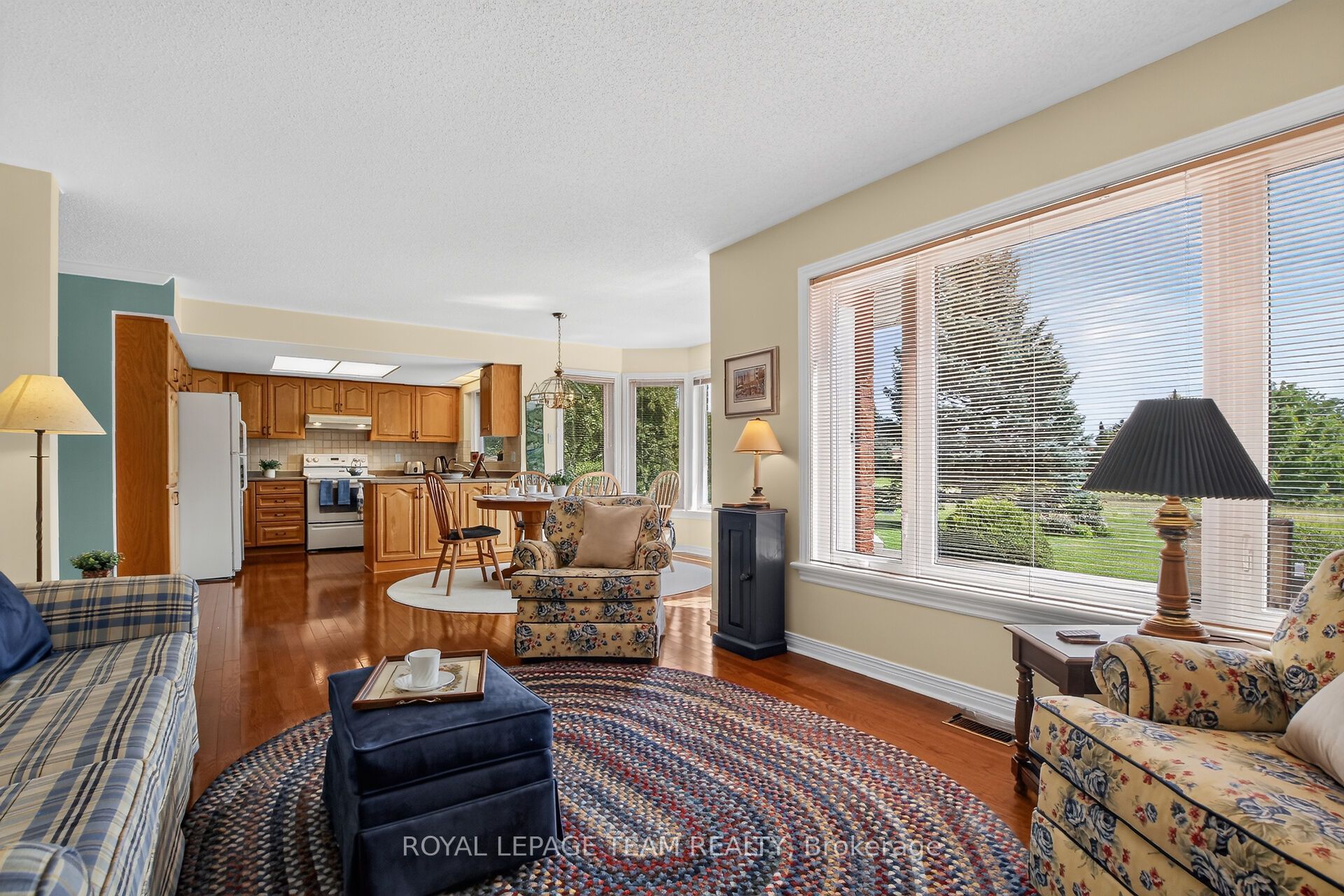 19 Slade Crescent, Kanata, ON K2K 2L1 photo 4