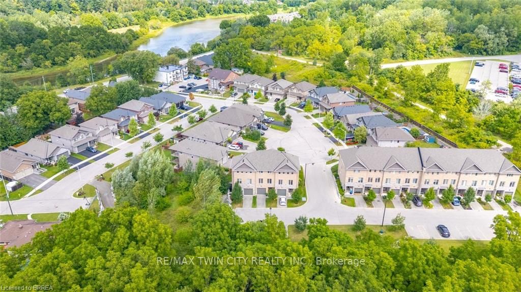 30 Balmoral Street 2, Brant, ON N3L 0C8 photo 3