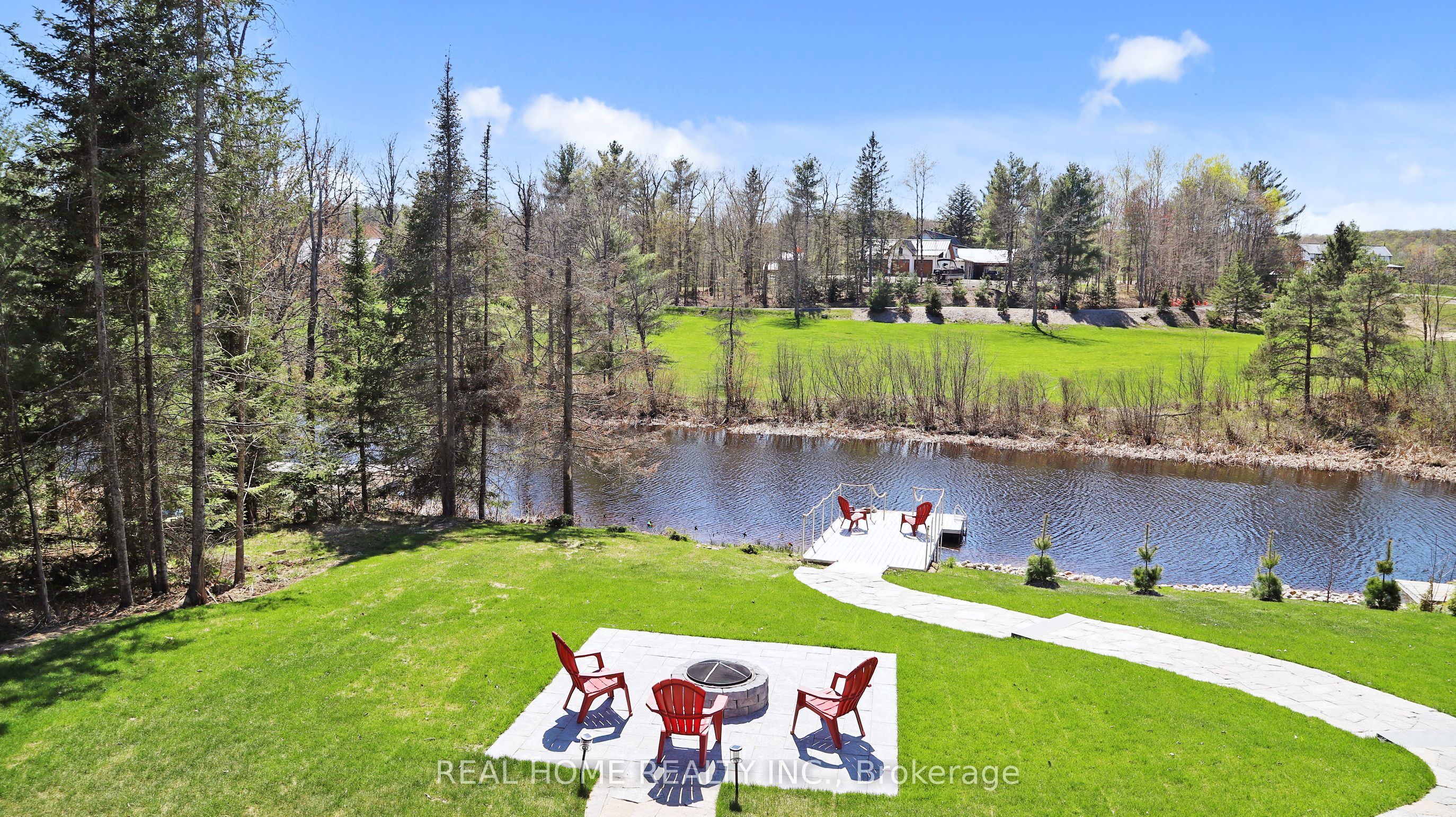 8 Knowles Crescent, Seguin, ON P0C 1J0 photo 4