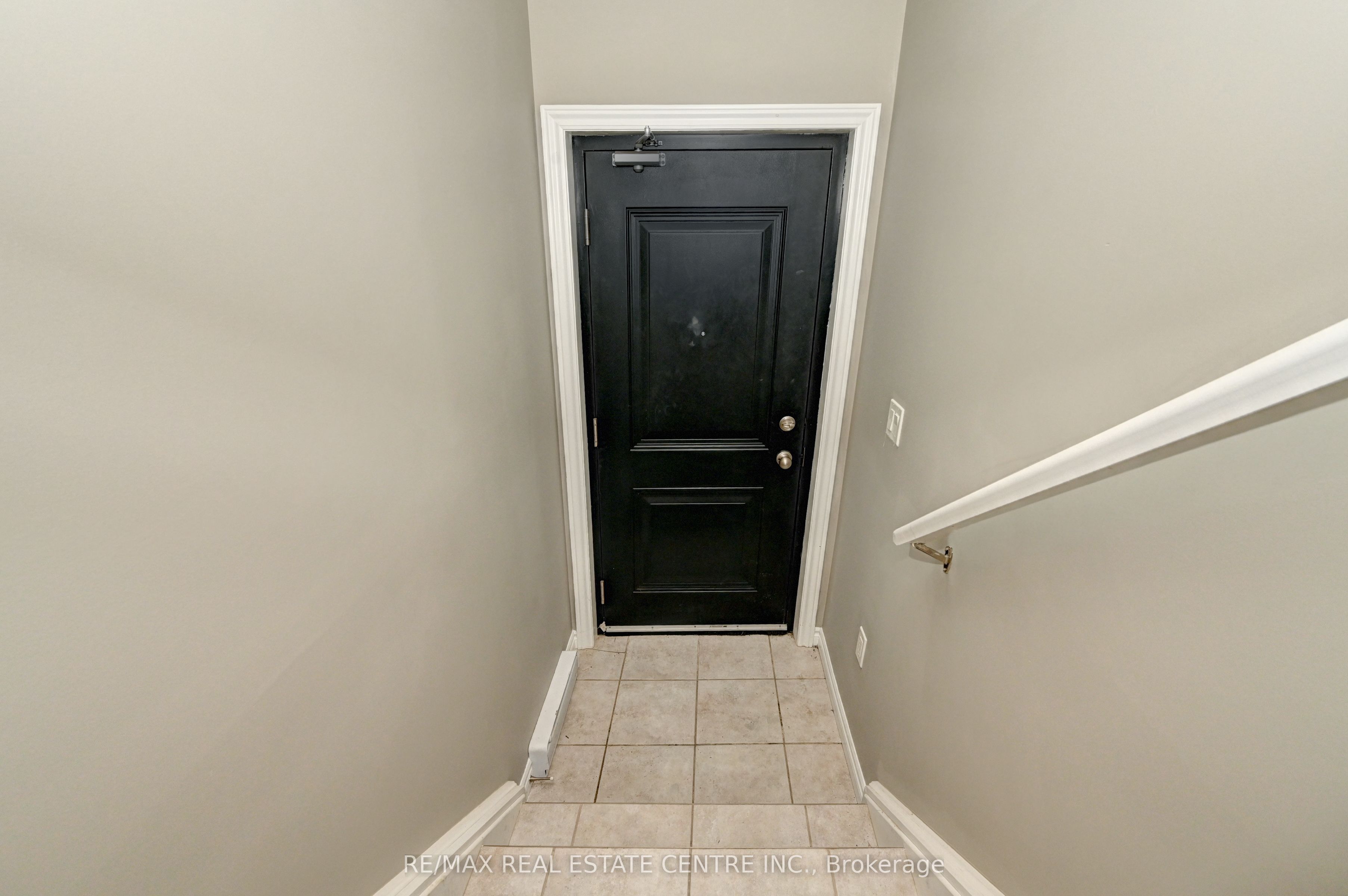 102 Wheat Lane, Kitchener, ON N2R 0R6 photo 4